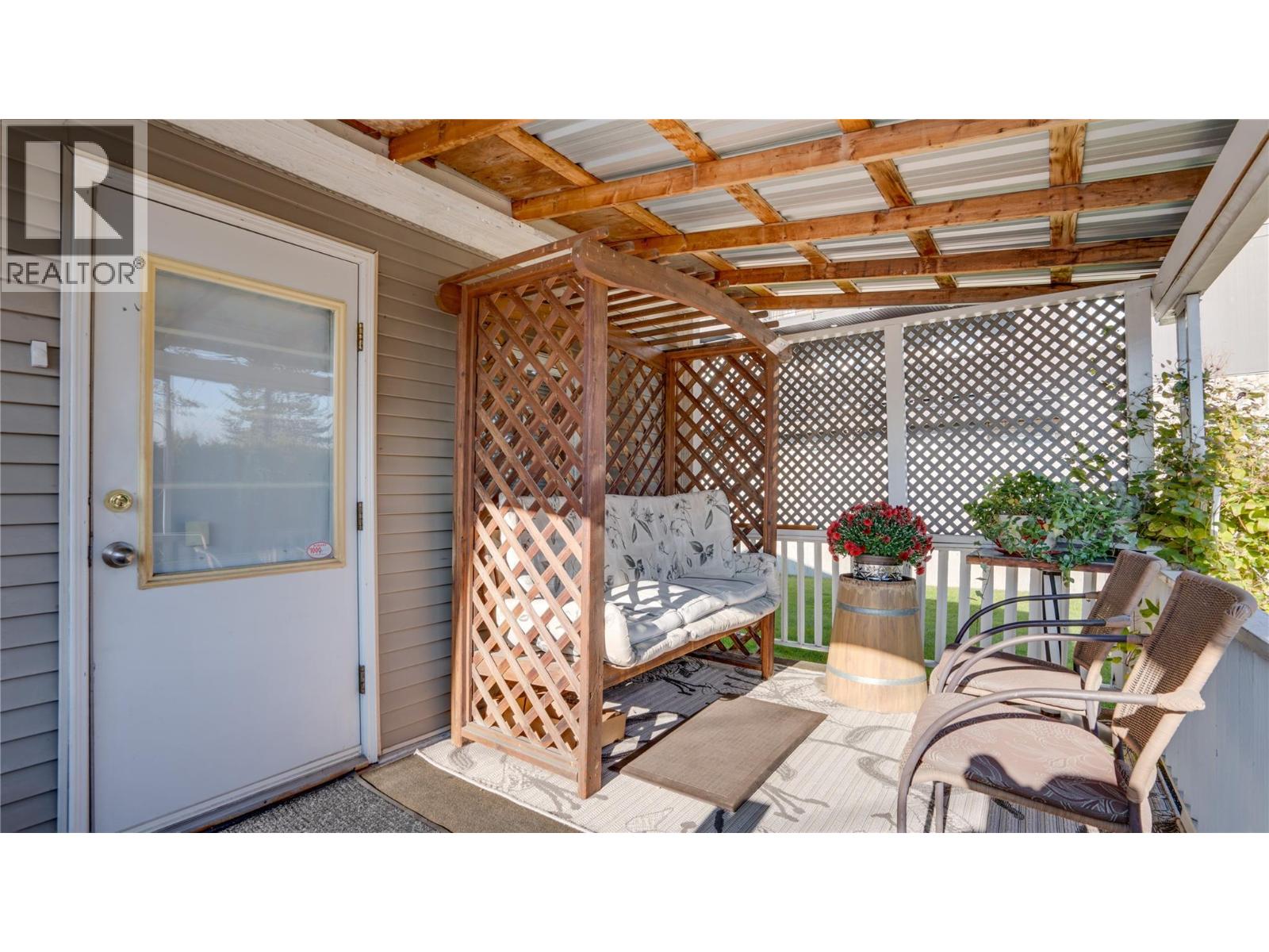 5595 27 Avenue, Vernon, British Columbia  V1T 7A3 - Photo 15 - 10390534