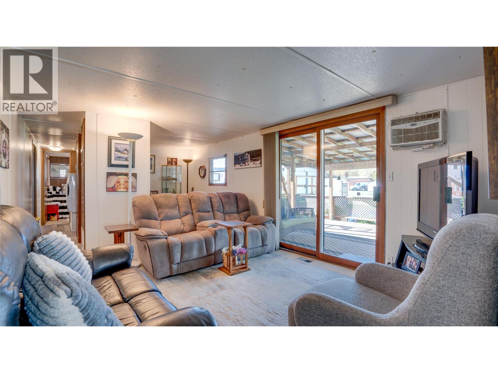 5595 27 Avenue, Vernon, British Columbia  V1T 7A3 - Photo 32 - 10390534
