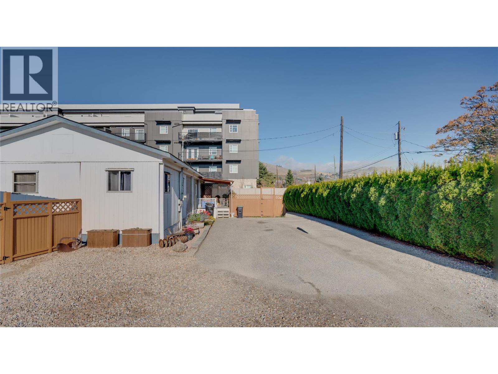 5595 27 Avenue, Vernon, British Columbia  V1T 7A3 - Photo 5 - 10390534
