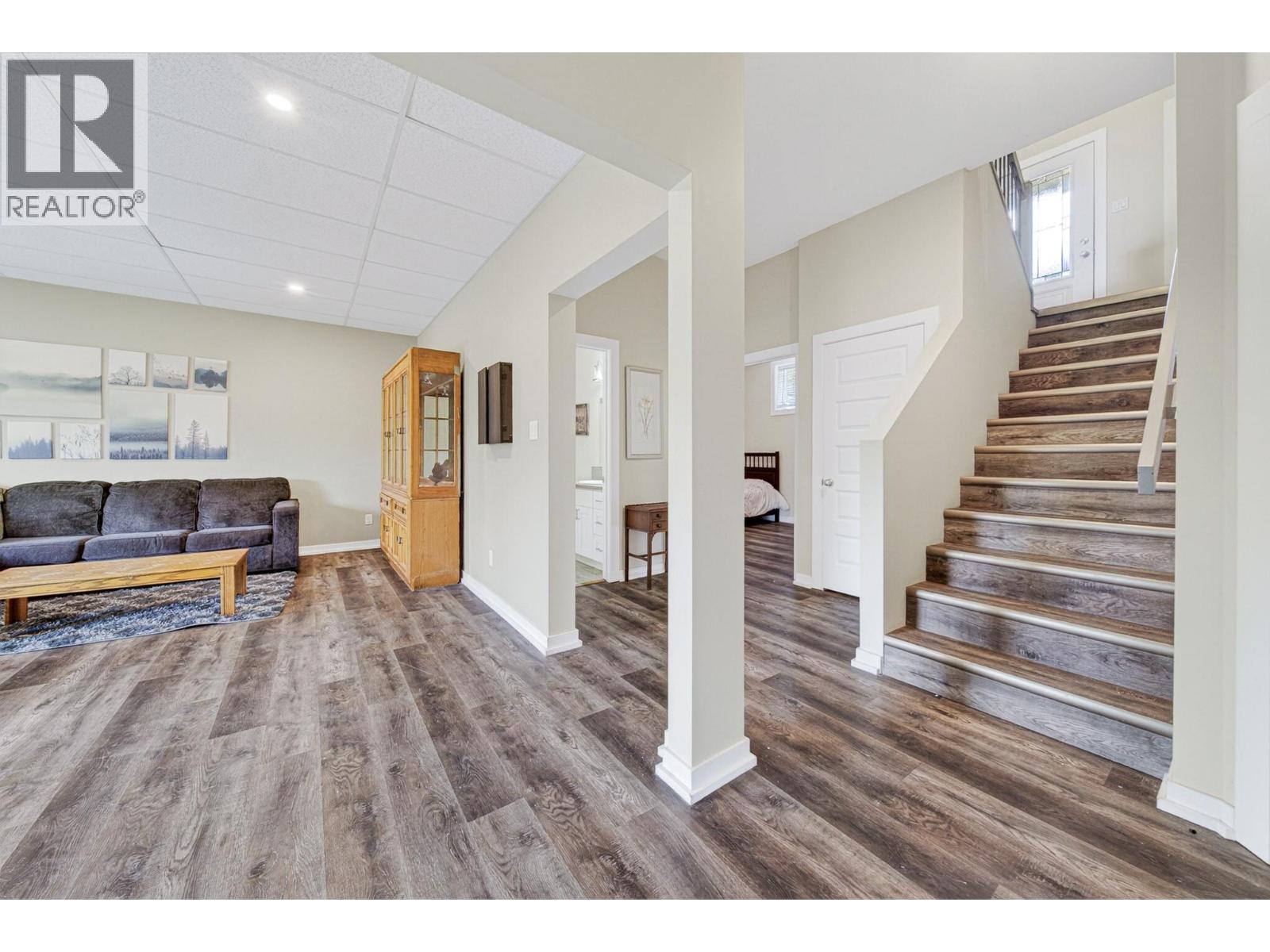 36 Driftwood Place, Elkford, British Columbia  V0B 1H0 - Photo 39 - 10389419