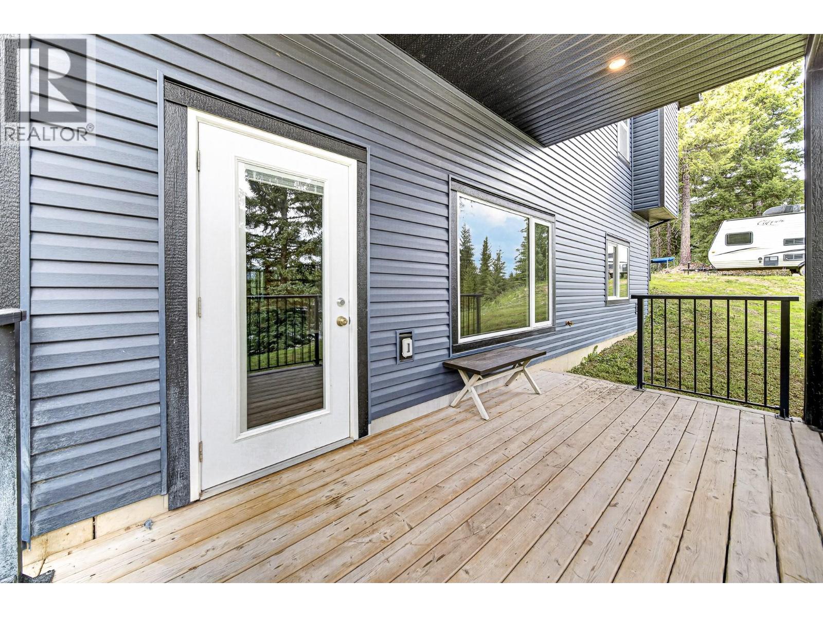 36 Driftwood Place, Elkford, British Columbia  V0B 1H0 - Photo 54 - 10389419