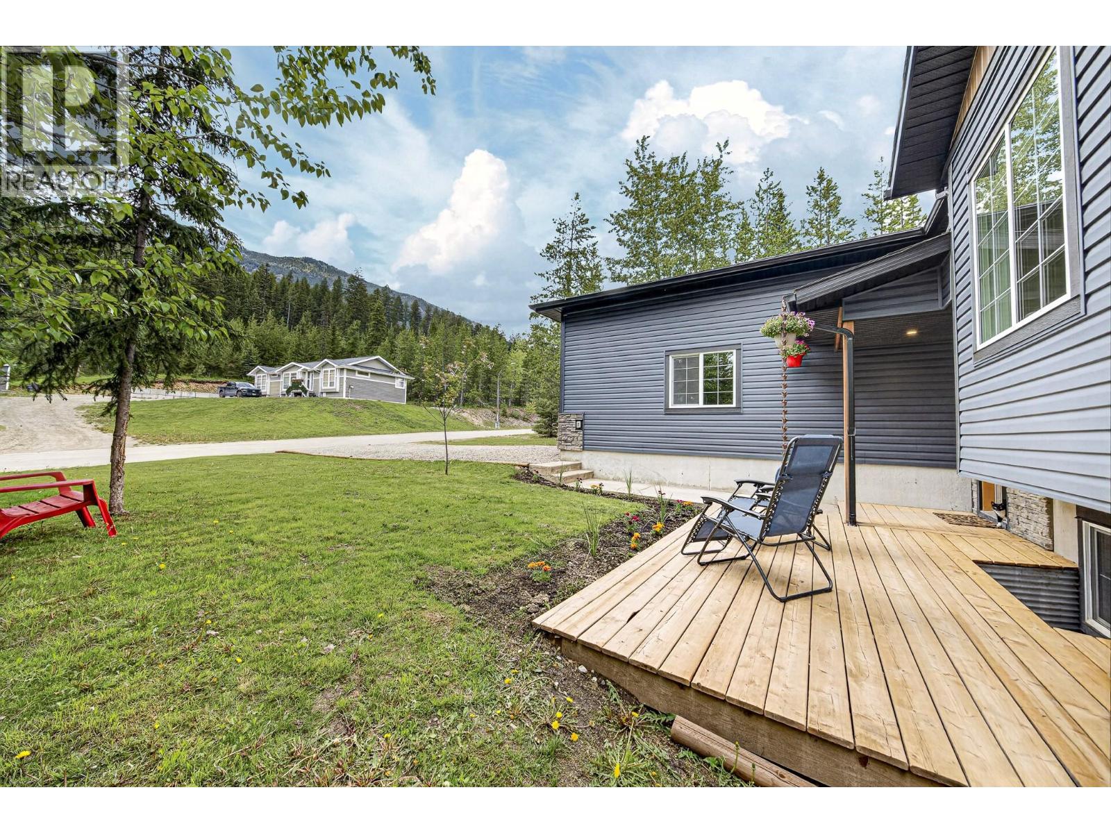 36 Driftwood Place, Elkford, British Columbia  V0B 1H0 - Photo 58 - 10389419