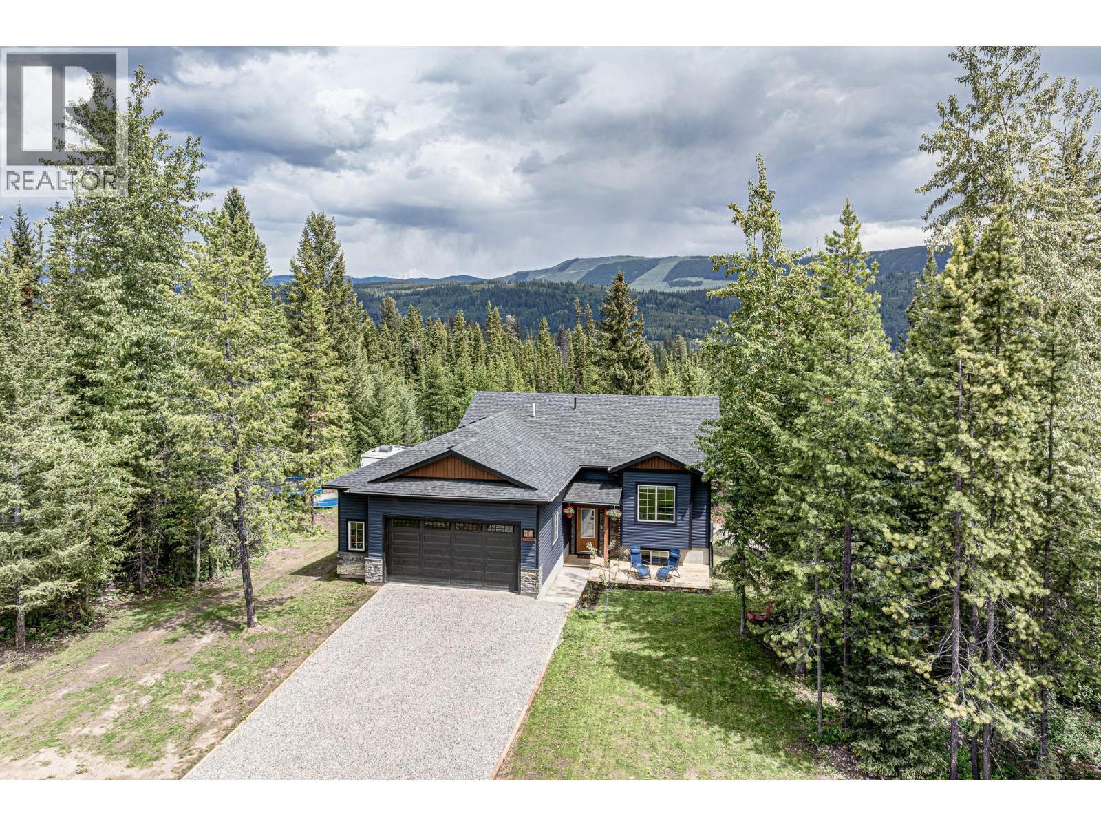 36 Driftwood Place, Elkford, British Columbia  V0B 1H0 - Photo 71 - 10389419