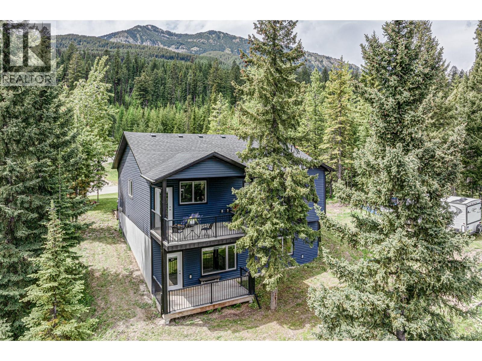 36 Driftwood Place, Elkford, British Columbia  V0B 1H0 - Photo 72 - 10389419