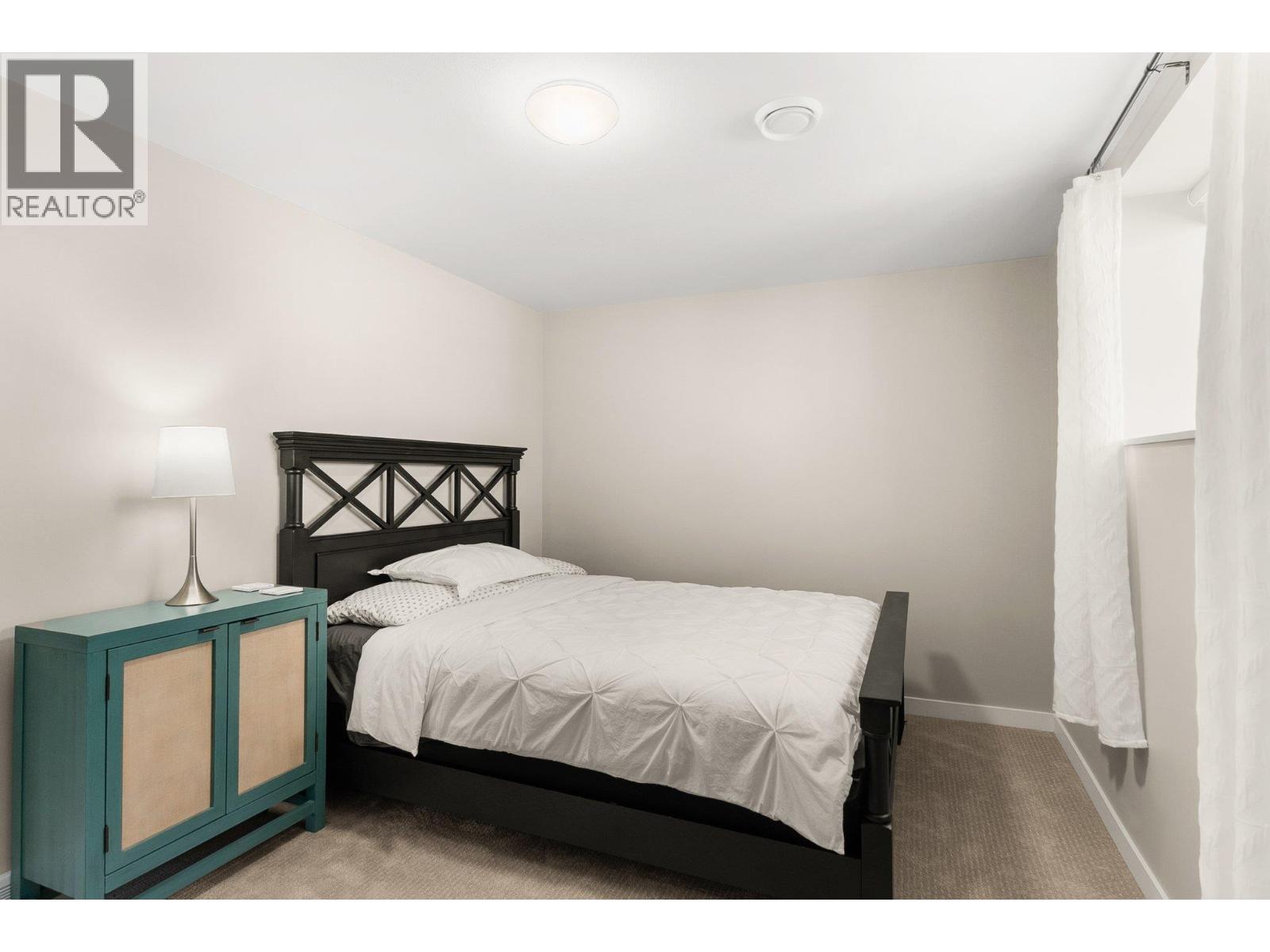 671 Yorkville Street, Kelowna, British Columbia  V1V 0A9 - Photo 12 - 10390860