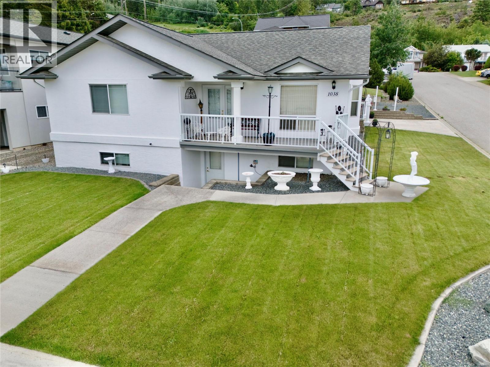 1038 11th Avenue N, Creston, British Columbia  V0B 1G6 - Photo 7 - 10390477