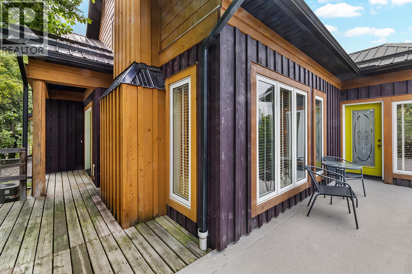 109 2nd Avenue S, Creston, British Columbia  V0B 1G3 - Photo 12 - 10390349