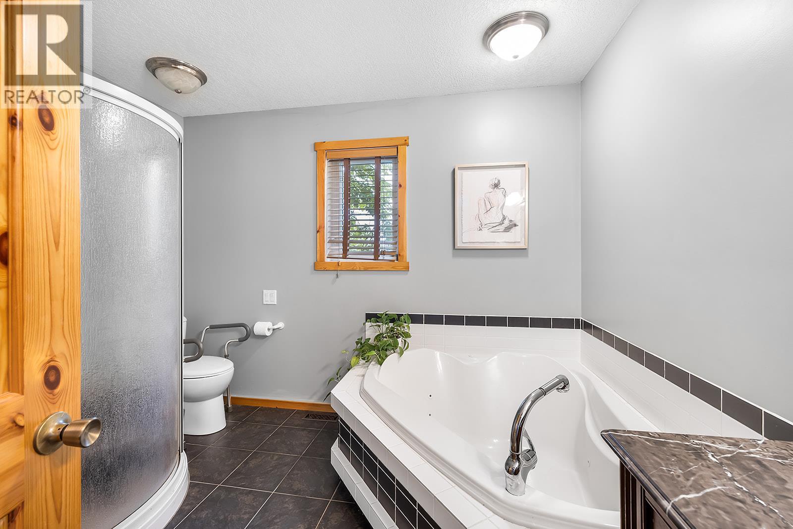 109 2nd Avenue S, Creston, British Columbia  V0B 1G3 - Photo 19 - 10390349