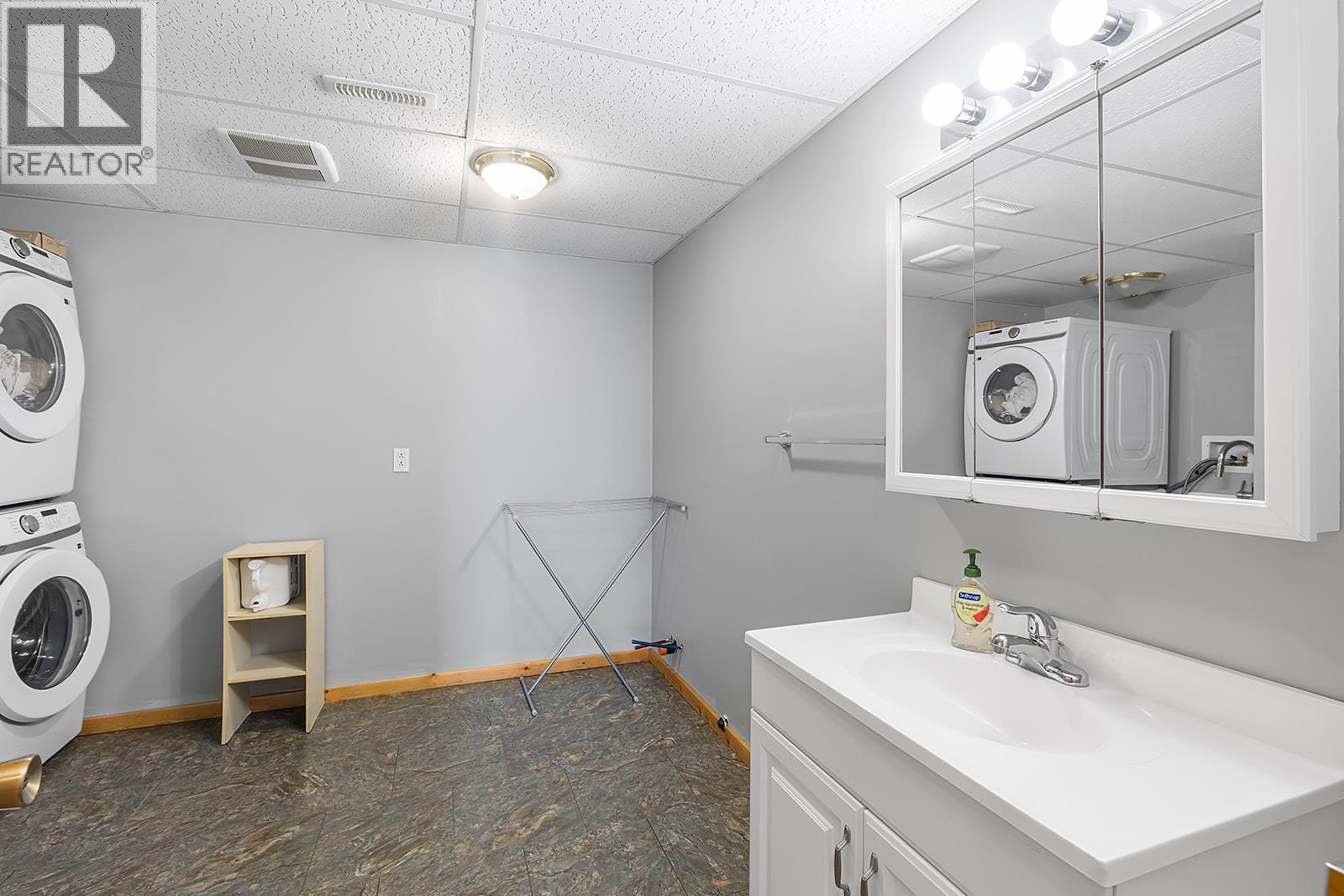 109 2nd Avenue S, Creston, British Columbia  V0B 1G3 - Photo 32 - 10390349