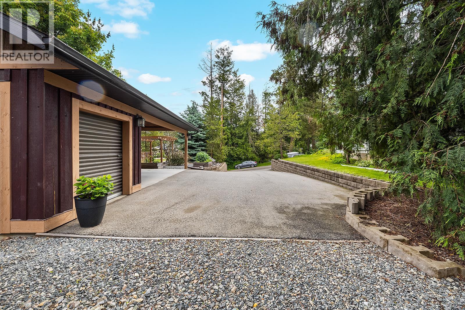 109 2nd Avenue S, Creston, British Columbia  V0B 1G3 - Photo 42 - 10390349