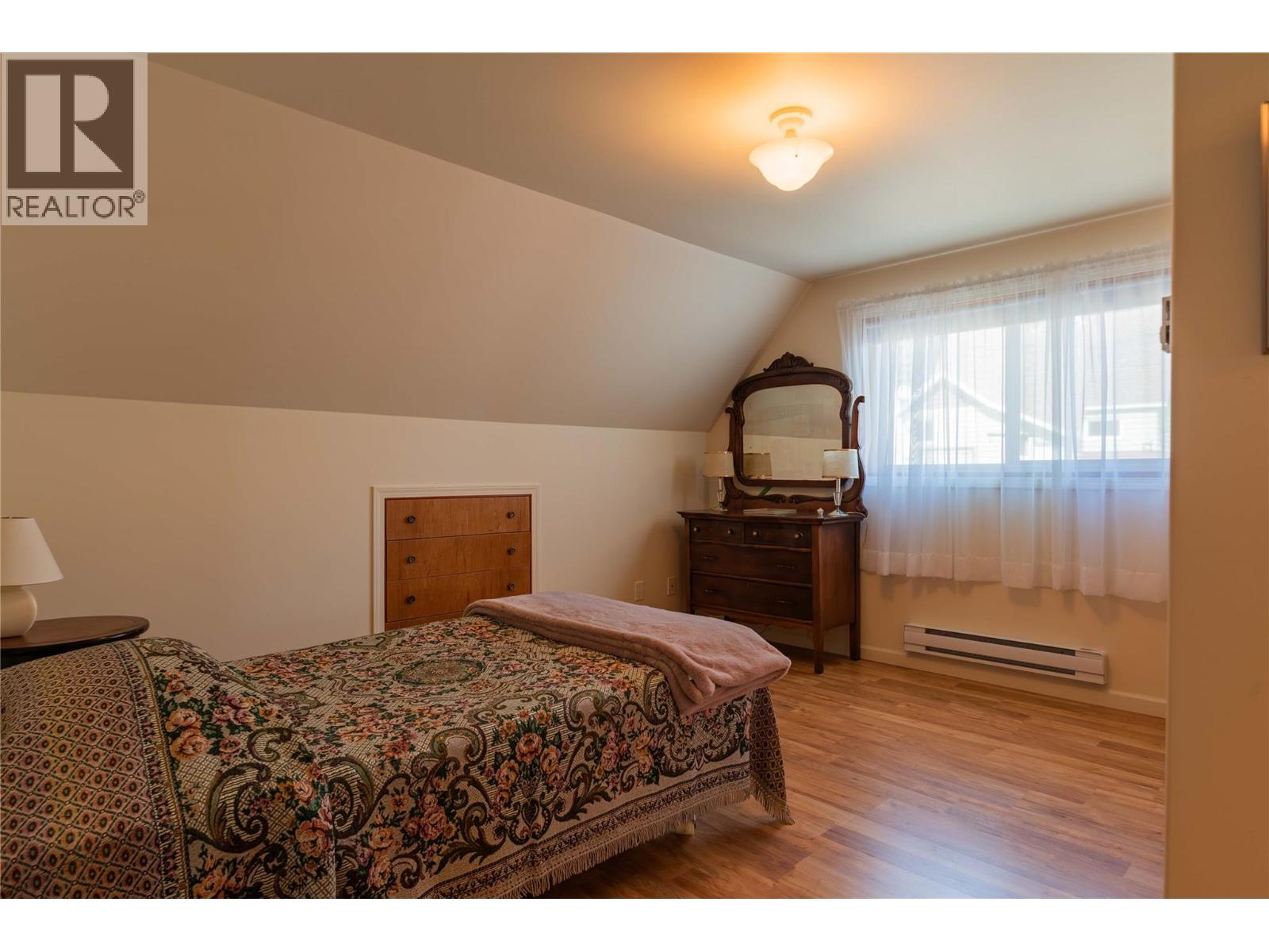 945 Thackeray Street, Warfield, British Columbia  V1R 2C3 - Photo 31 - 10390270