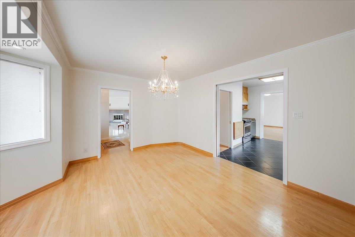 945 Thackeray Street, Warfield, British Columbia  V1R 2C3 - Photo 4 - 10390270