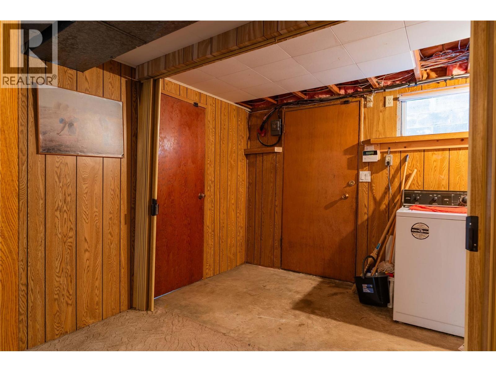 945 Thackeray Street, Warfield, British Columbia  V1R 2C3 - Photo 41 - 10390270