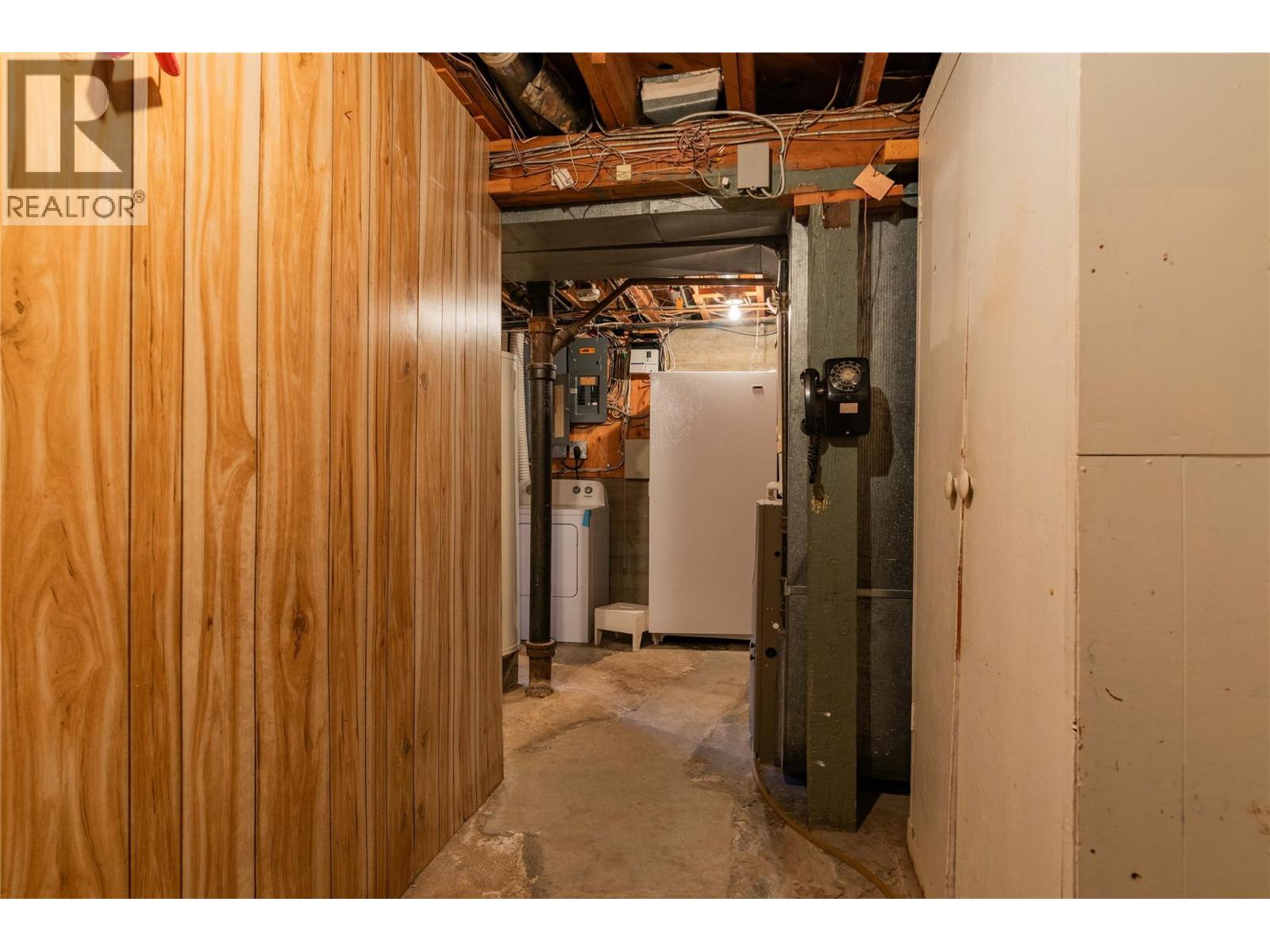 945 Thackeray Street, Warfield, British Columbia  V1R 2C3 - Photo 48 - 10390270