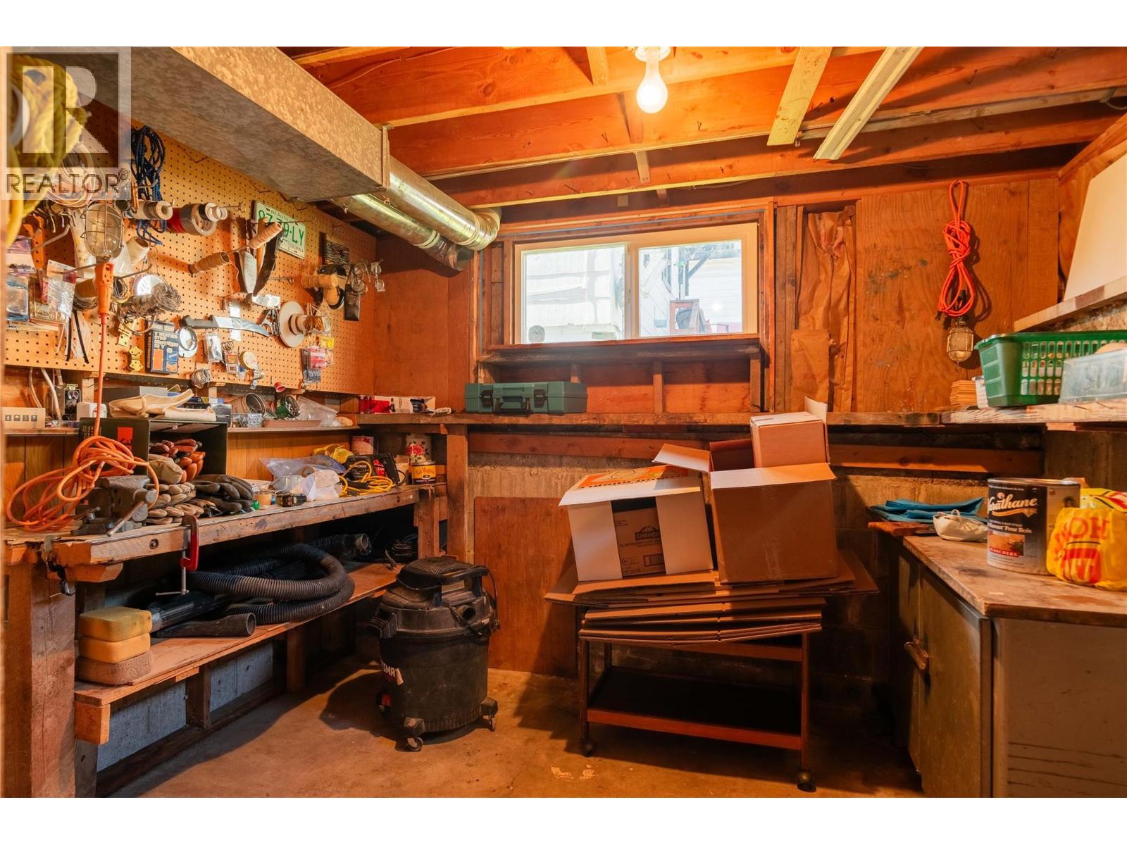 945 Thackeray Street, Warfield, British Columbia  V1R 2C3 - Photo 52 - 10390270