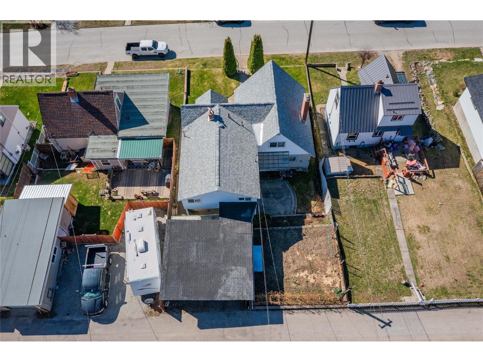 945 Thackeray Street, Warfield, British Columbia  V1R 2C3 - Photo 56 - 10390270