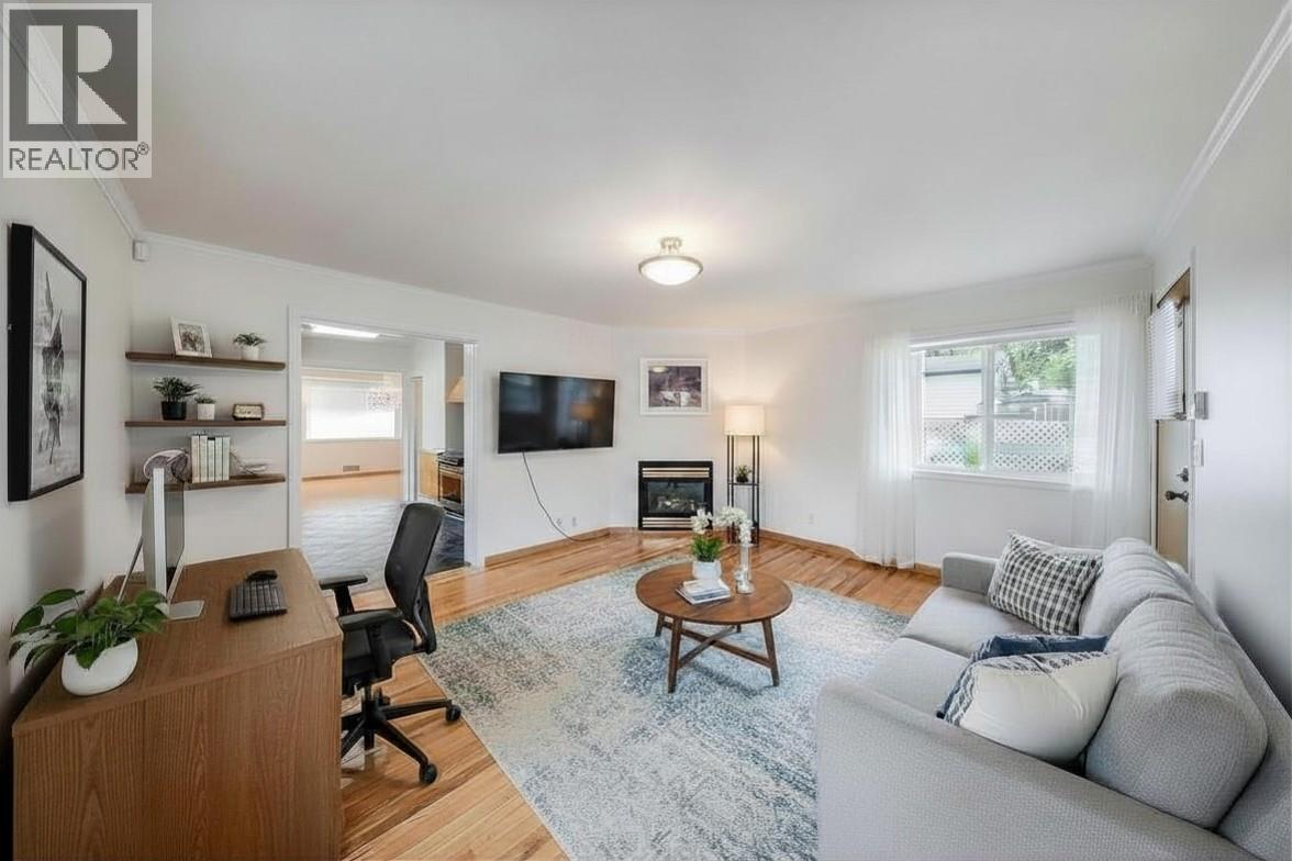 945 Thackeray Street, Warfield, British Columbia  V1R 2C3 - Photo 9 - 10390270