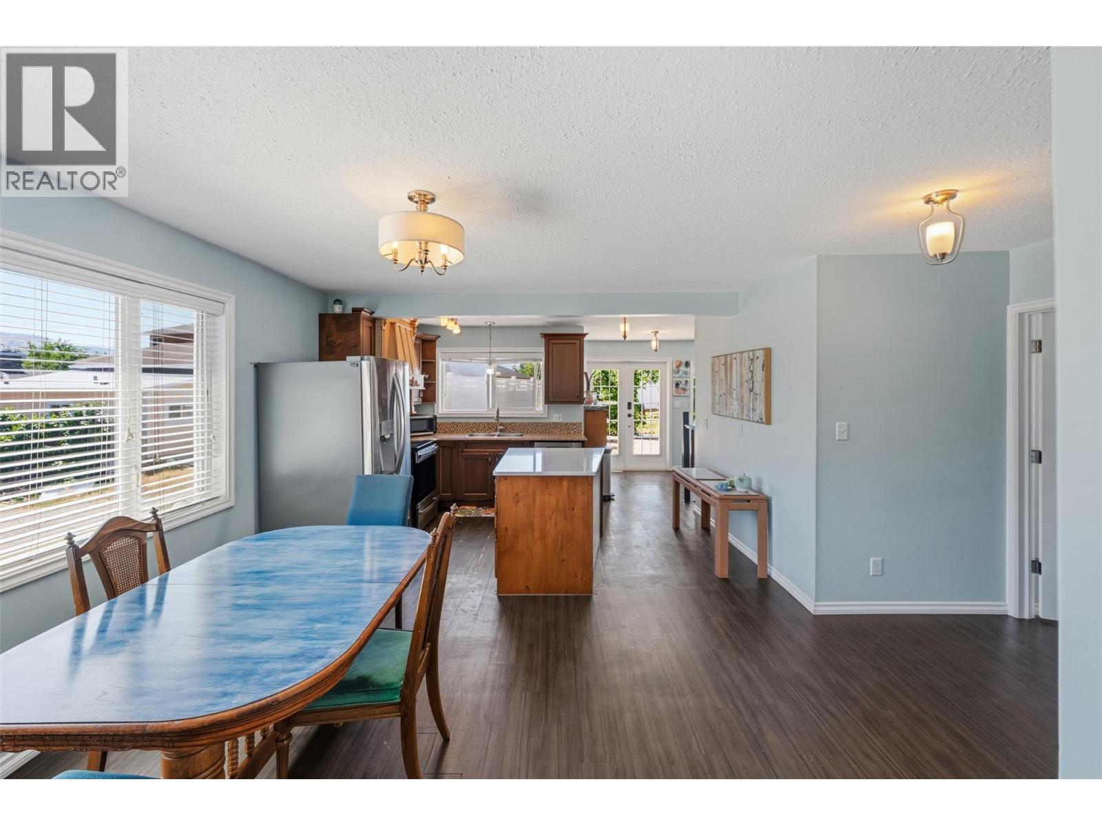 491 Eastside Avenue, Oliver, British Columbia  V0H 1T4 - Photo 9 - 10389540