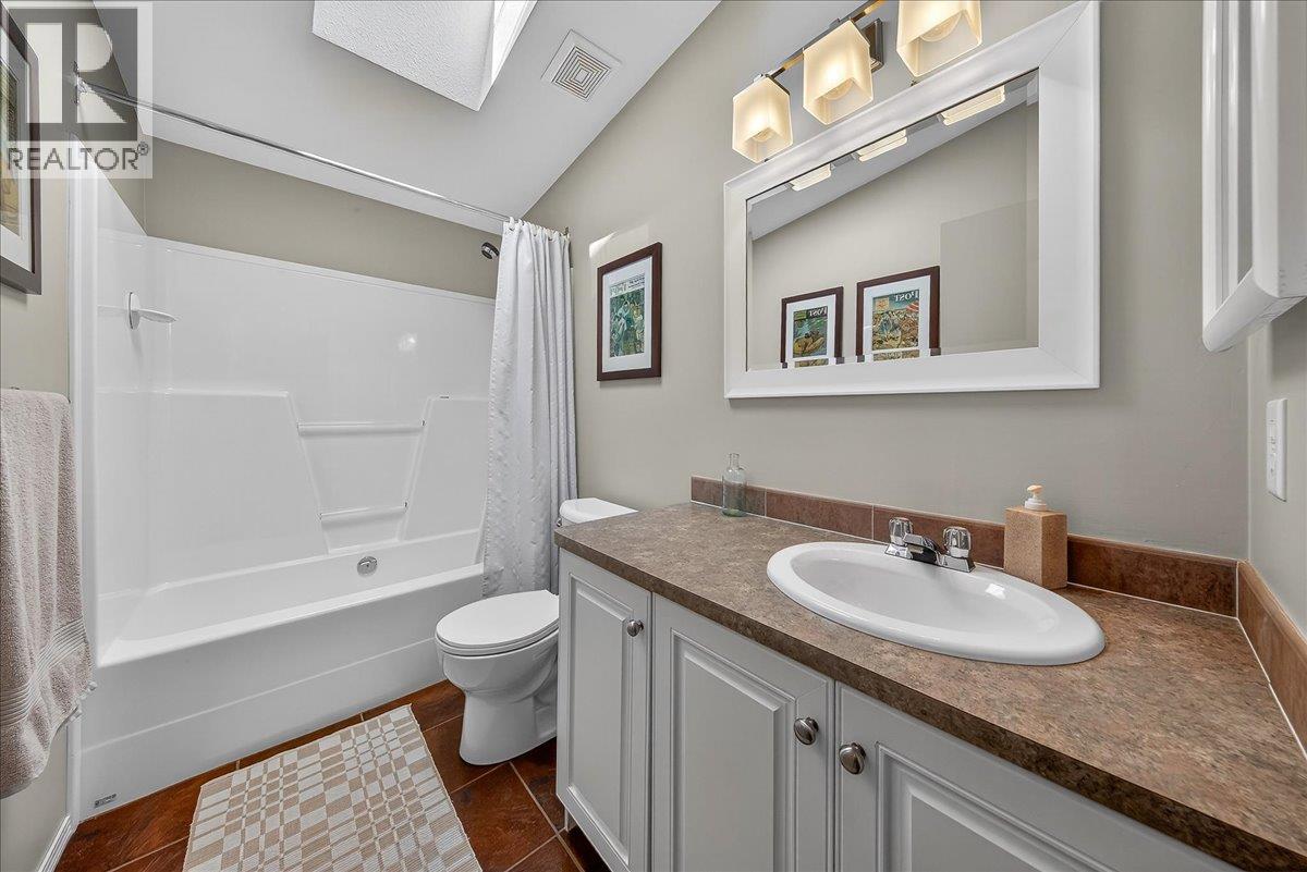 1474 93 95 Highway, Windermere, British Columbia  V0B 2L1 - Photo 30 - 10390884