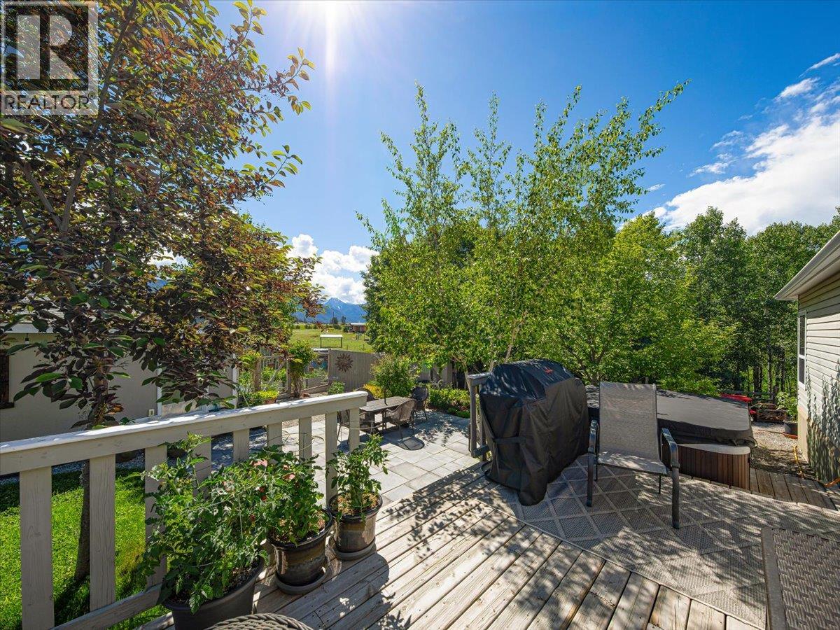 1474 93 95 Highway, Windermere, British Columbia  V0B 2L1 - Photo 35 - 10390884