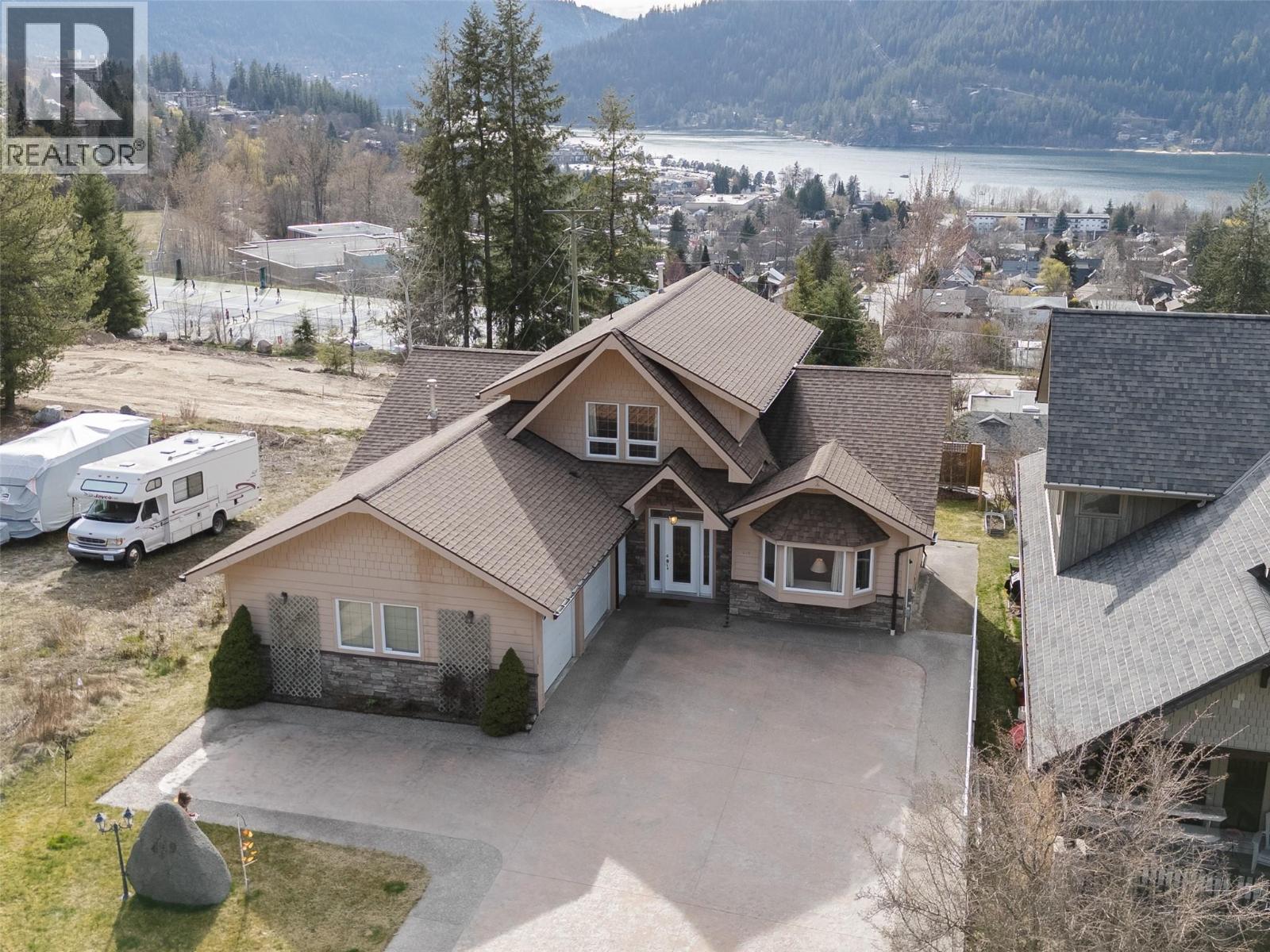 449 Hampton Gray Place, nelson, British Columbia