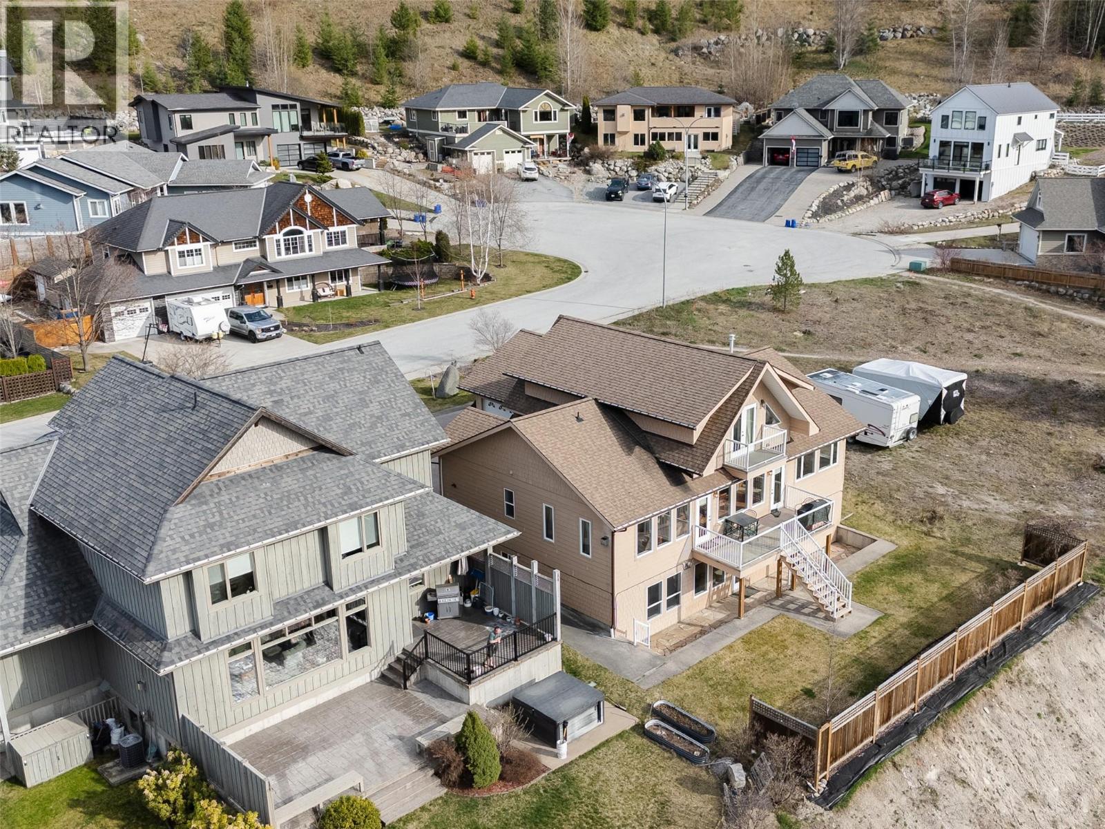 449 Hampton Gray Place, Nelson, British Columbia  V1L 7A8 - Photo 11 - 10390794