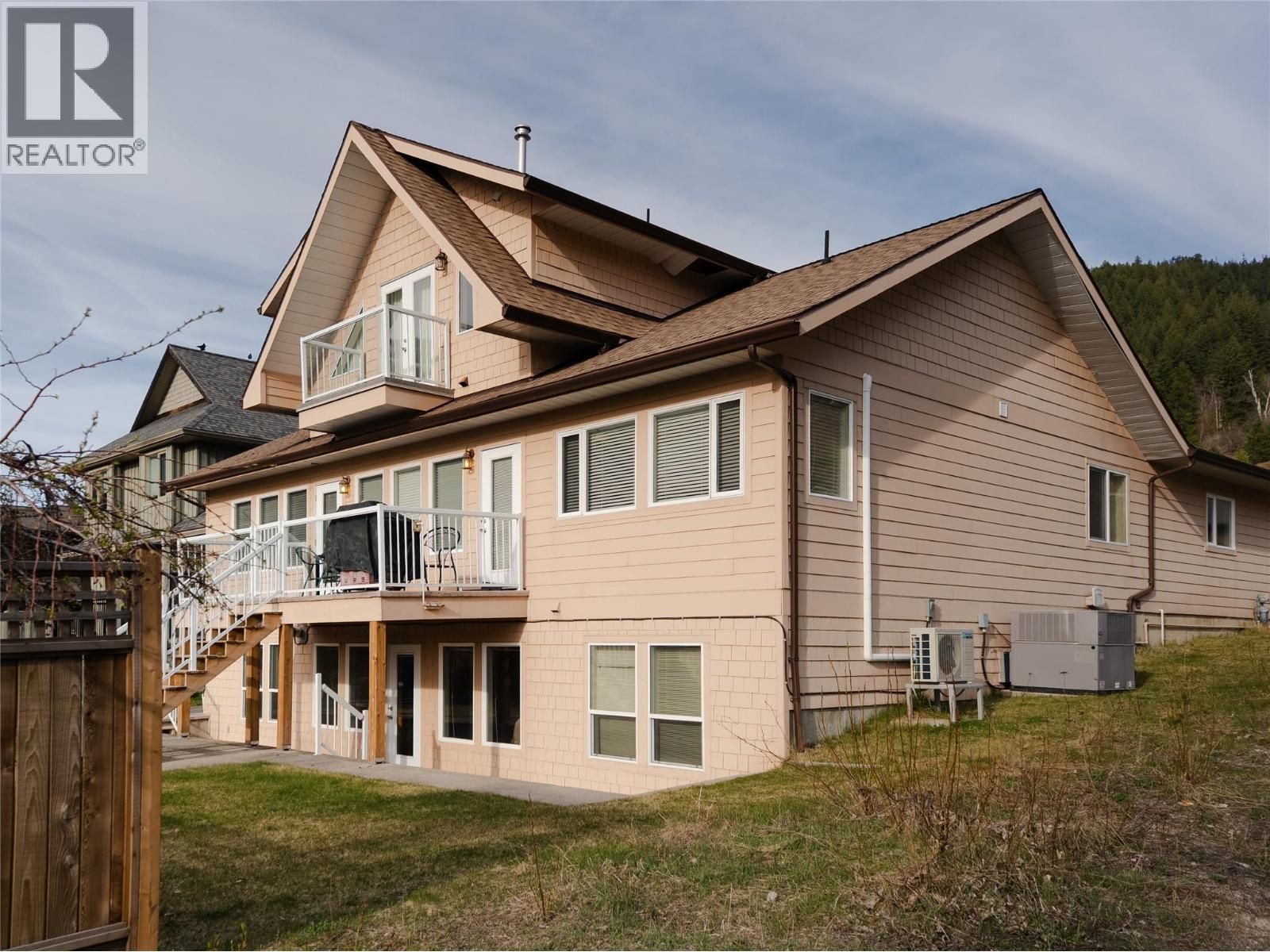 449 Hampton Gray Place, Nelson, British Columbia  V1L 7A8 - Photo 3 - 10390794