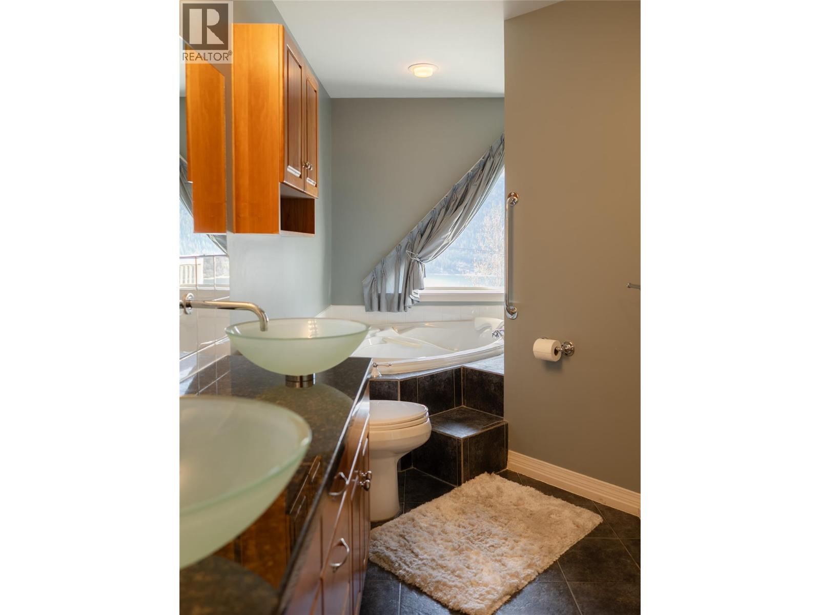 449 Hampton Gray Place, Nelson, British Columbia  V1L 7A8 - Photo 49 - 10390794