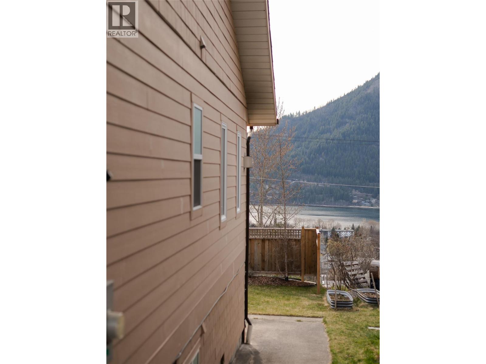 449 Hampton Gray Place, Nelson, British Columbia  V1L 7A8 - Photo 70 - 10390794
