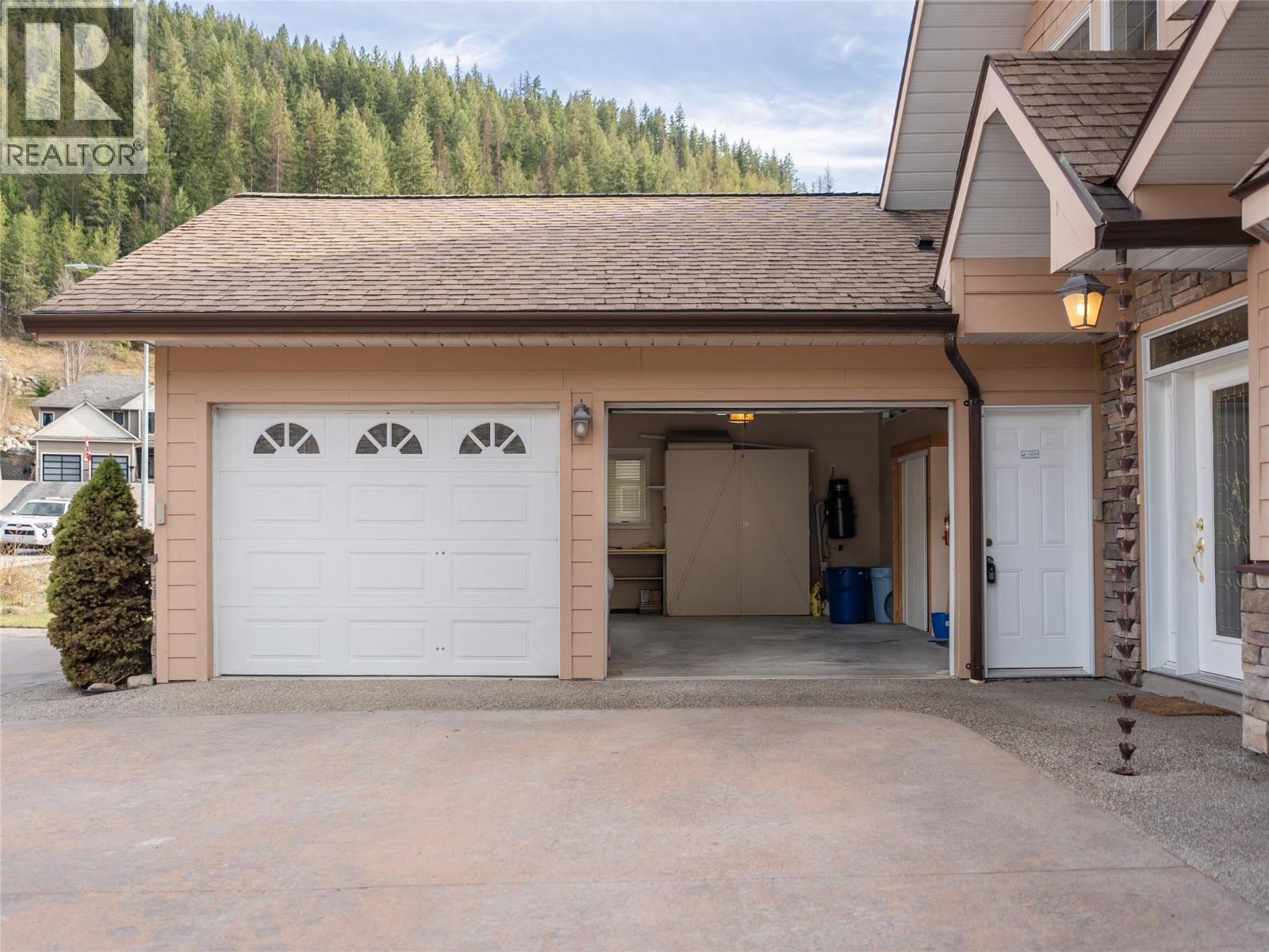 449 Hampton Gray Place, Nelson, British Columbia  V1L 7A8 - Photo 75 - 10390794
