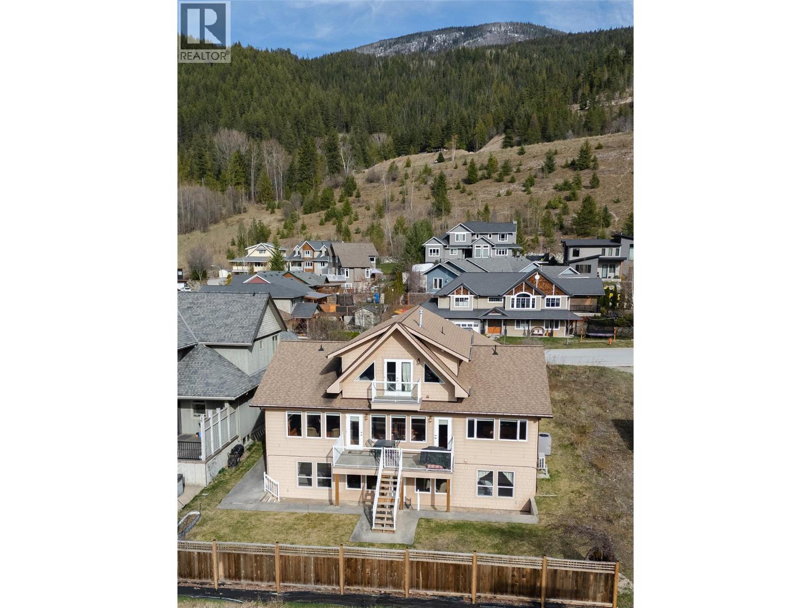 449 Hampton Gray Place, Nelson, British Columbia  V1L 7A8 - Photo 8 - 10390794