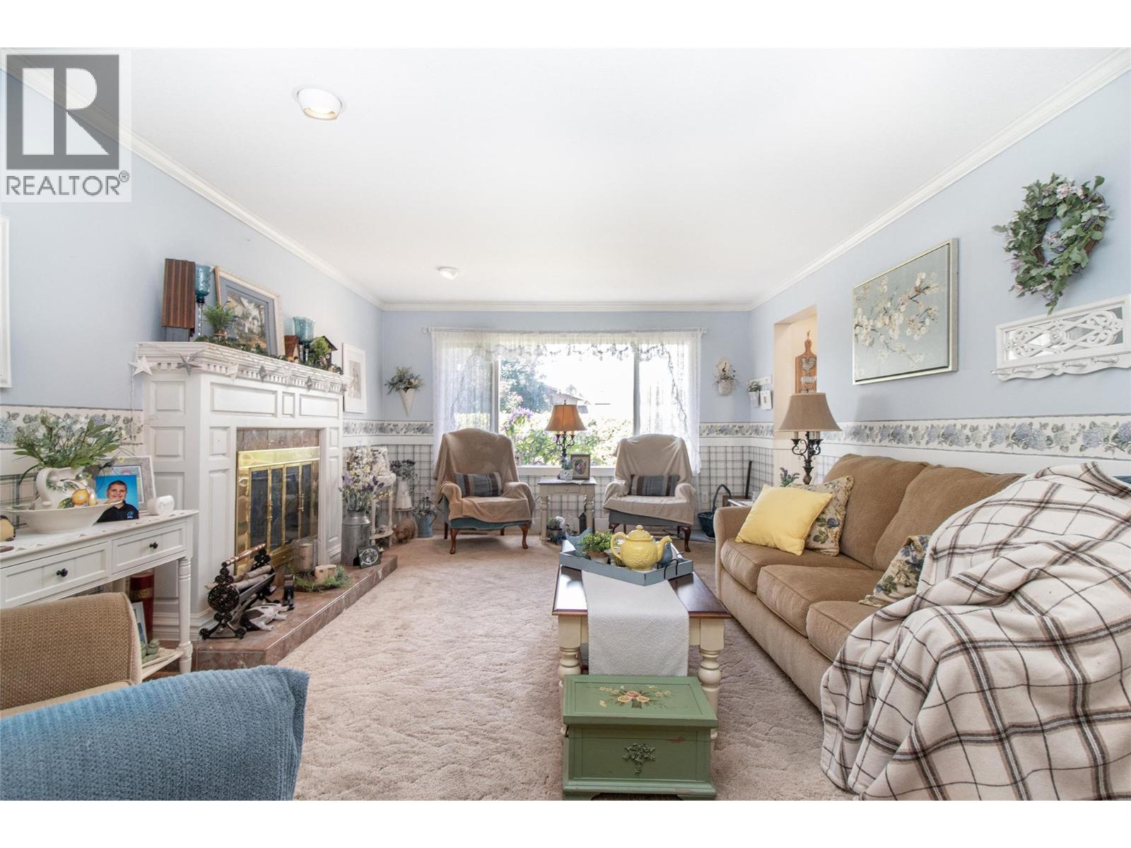 685 Stetson Court, Kelowna, British Columbia  V1X 6J7 - Photo 11 - 10390725