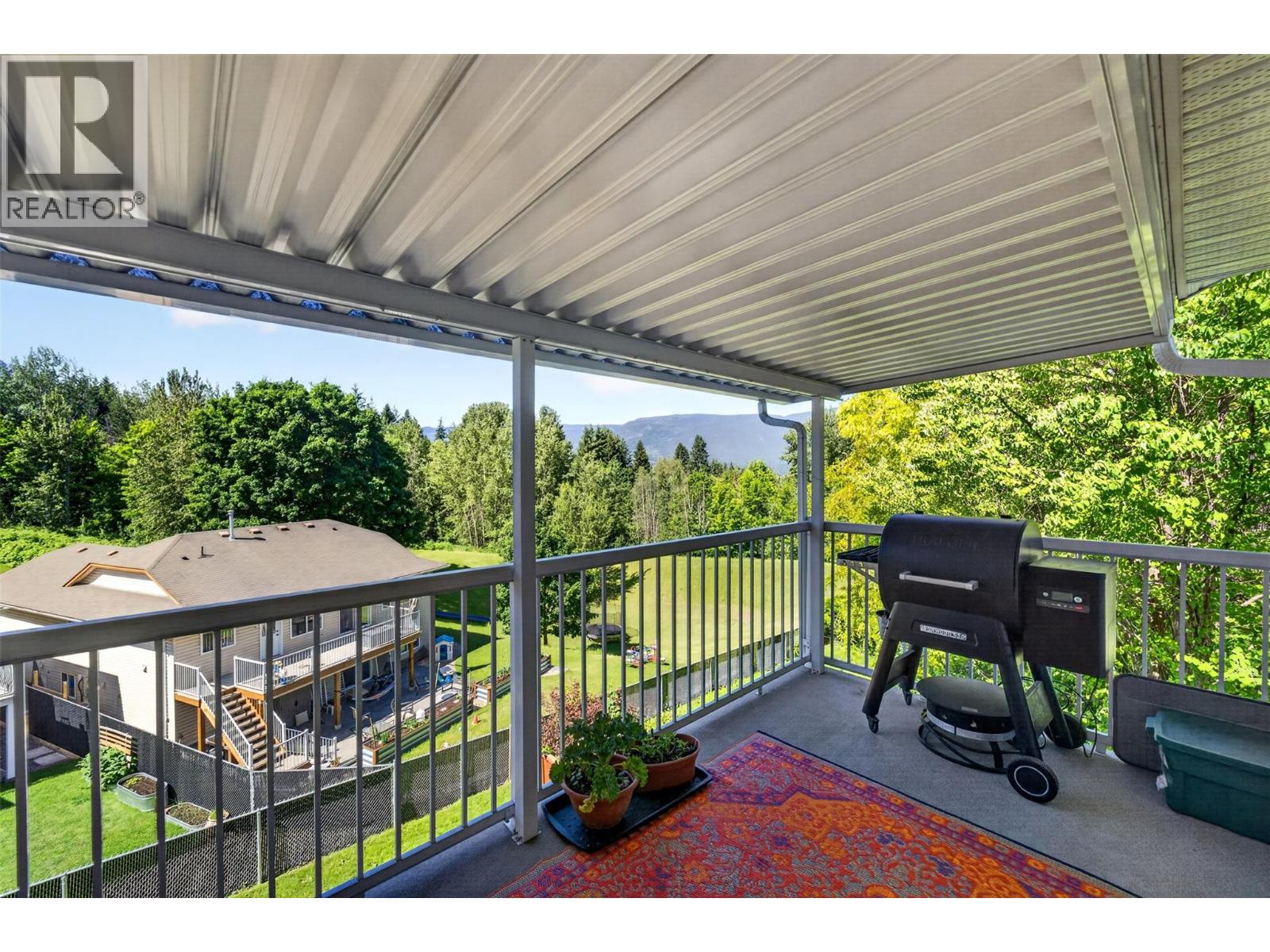 331 17 Street Se, Salmon Arm, British Columbia  V1E 1R7 - Photo 16 - 10390716