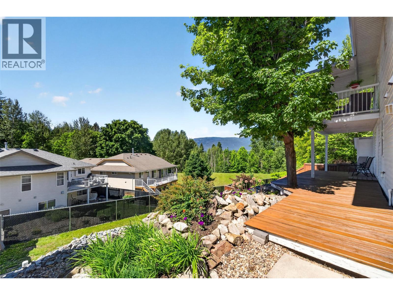 331 17 Street Se, Salmon Arm, British Columbia  V1E 1R7 - Photo 49 - 10390716