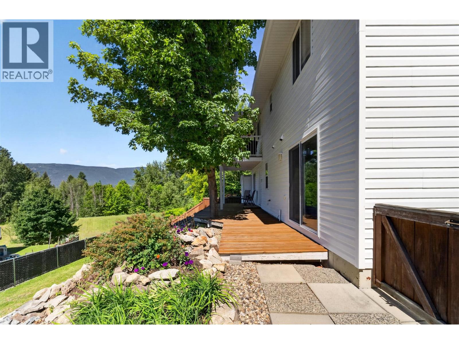 331 17 Street Se, Salmon Arm, British Columbia  V1E 1R7 - Photo 50 - 10390716
