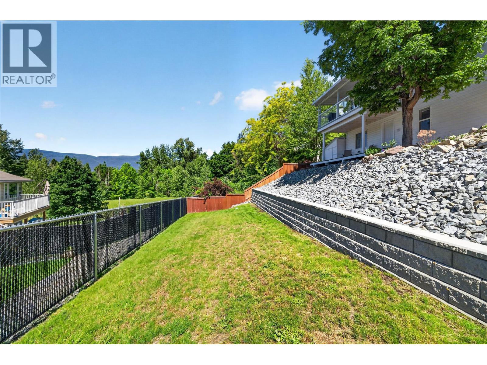331 17 Street Se, Salmon Arm, British Columbia  V1E 1R7 - Photo 51 - 10390716