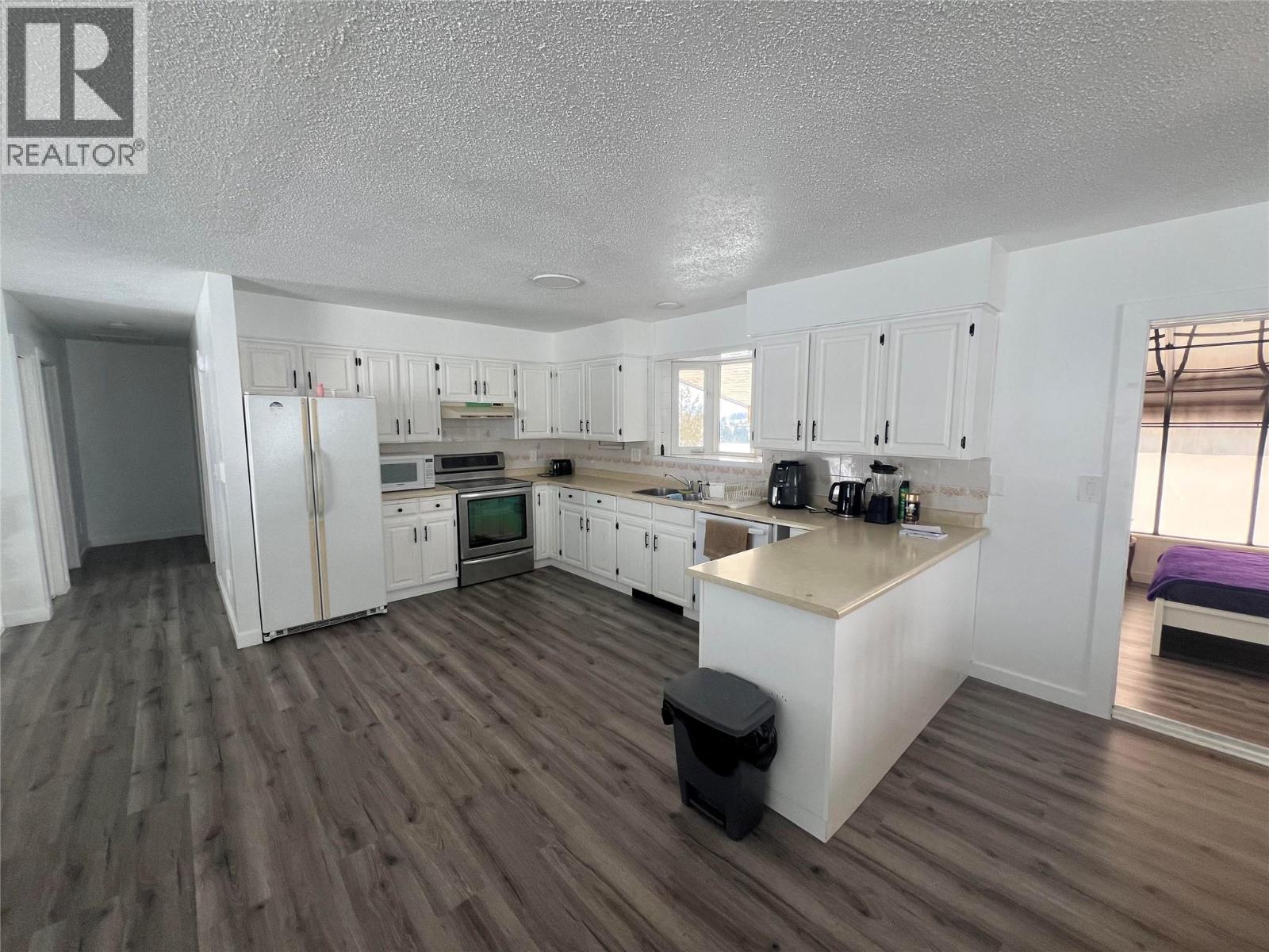 3621 Muzzy Road, Canyon, British Columbia  V0B 1C1 - Photo 7 - 10390483