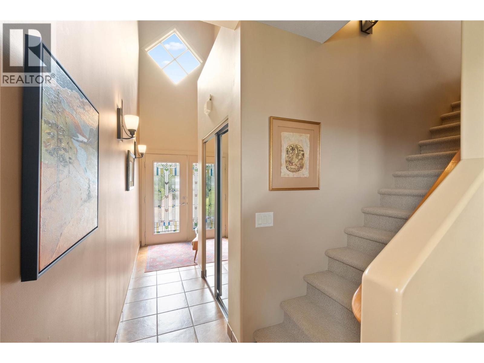 776 Dunrobin Drive Unit# 4, Kamloops, British Columbia  V1S 1X3 - Photo 6 - 10390526