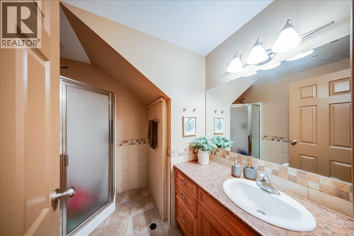 1003 Mountain View Road Unit# D, Rossland, British Columbia  V0G 1Y0 - Photo 38 - 10390682