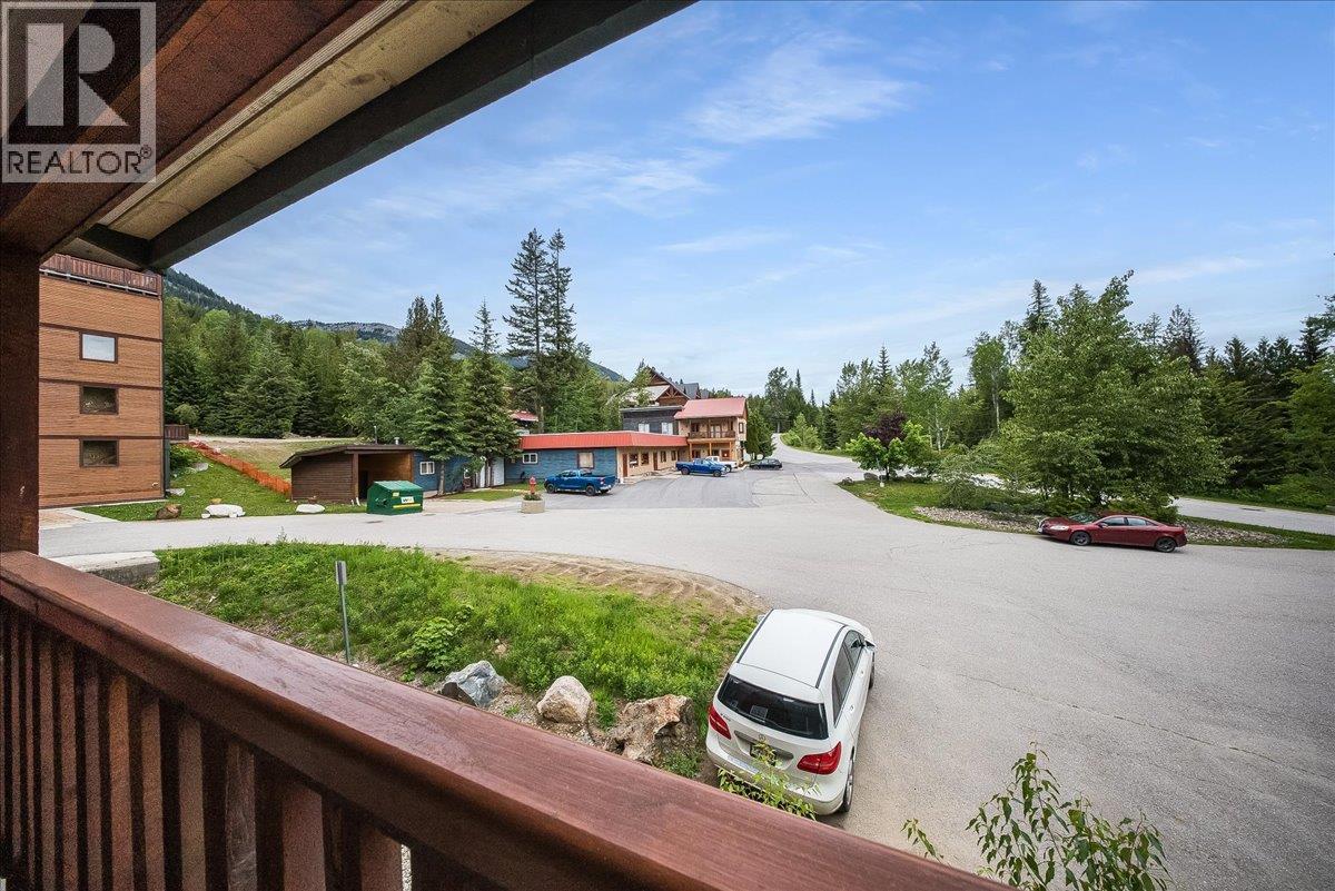 1003 Mountain View Road Unit# D, Rossland, British Columbia  V0G 1Y0 - Photo 7 - 10390682