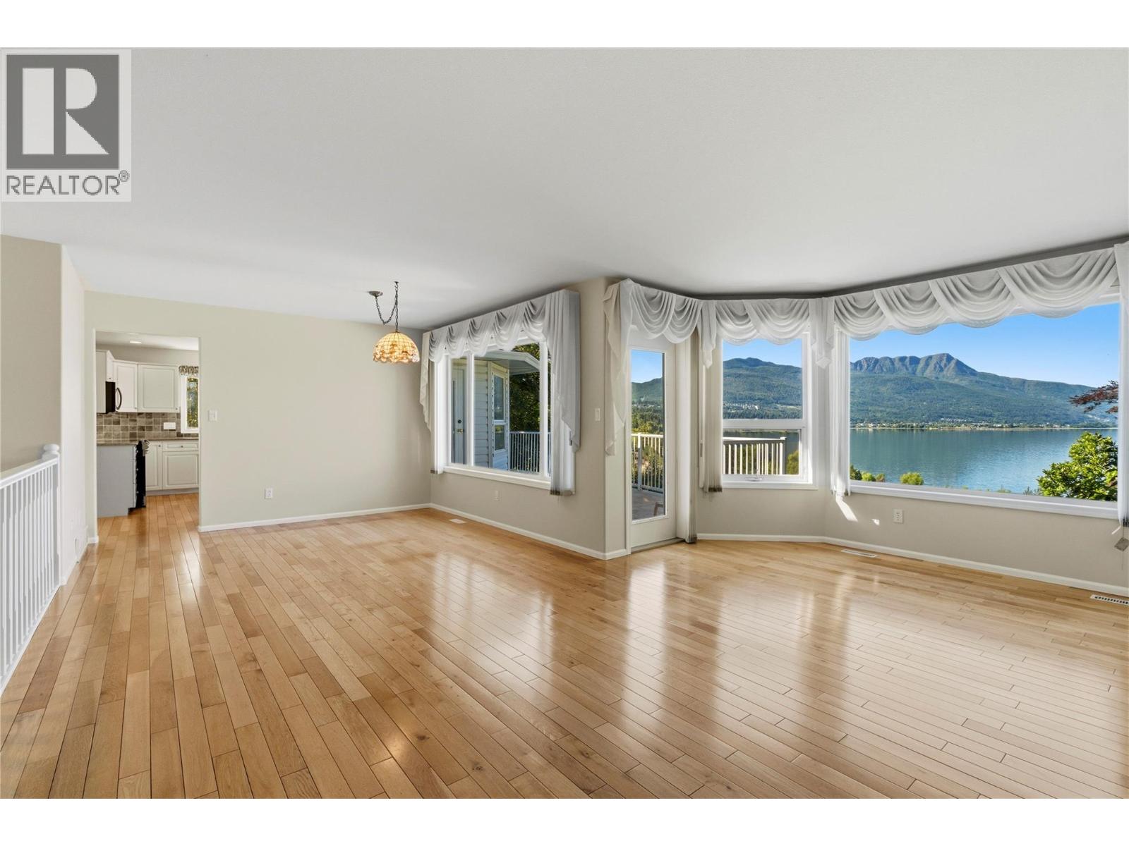 4551 13 Street Ne, Salmon Arm, British Columbia  V1E 1E3 - Photo 10 - 10390922