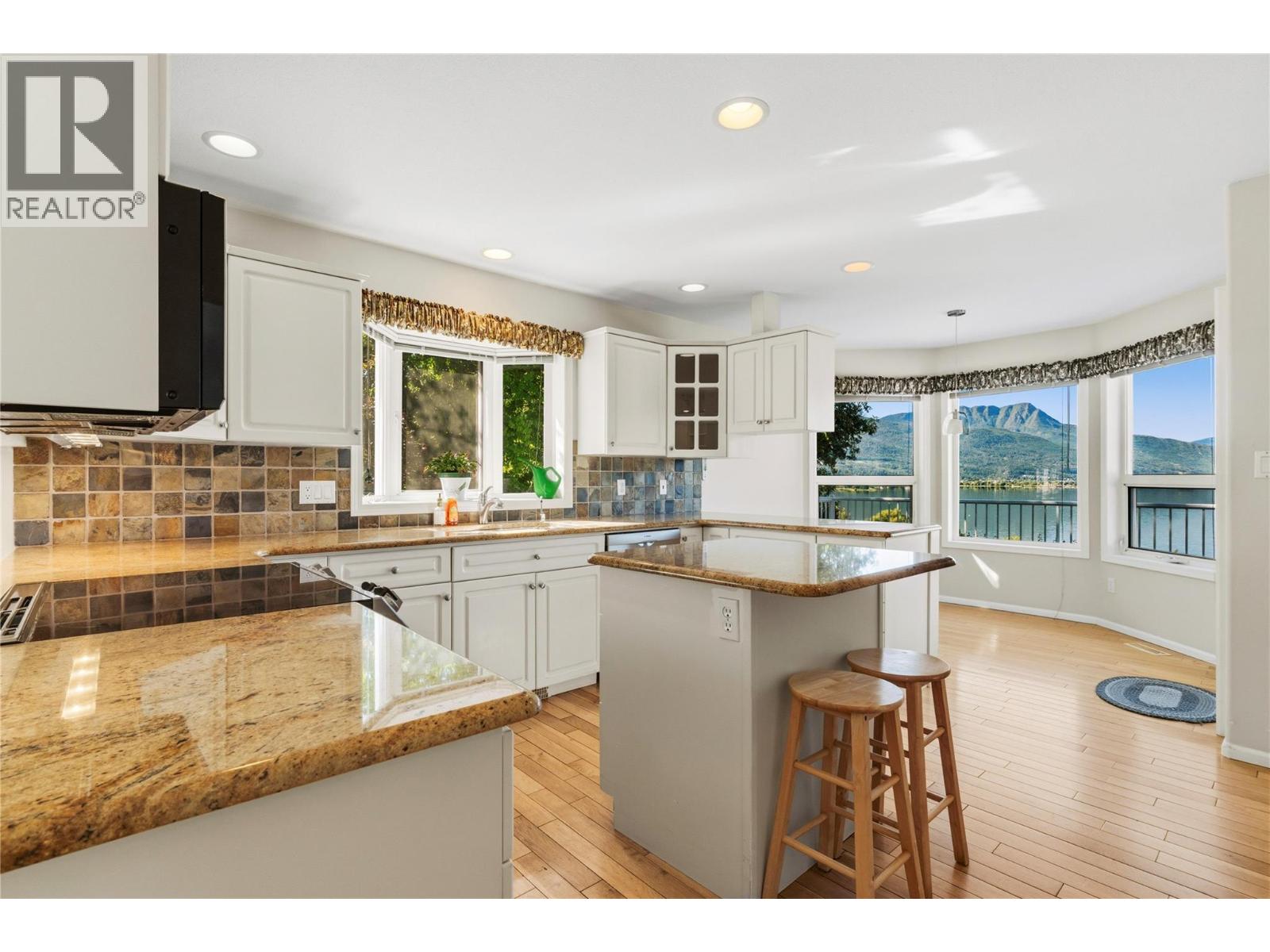 4551 13 Street Ne, Salmon Arm, British Columbia  V1E 1E3 - Photo 24 - 10390922