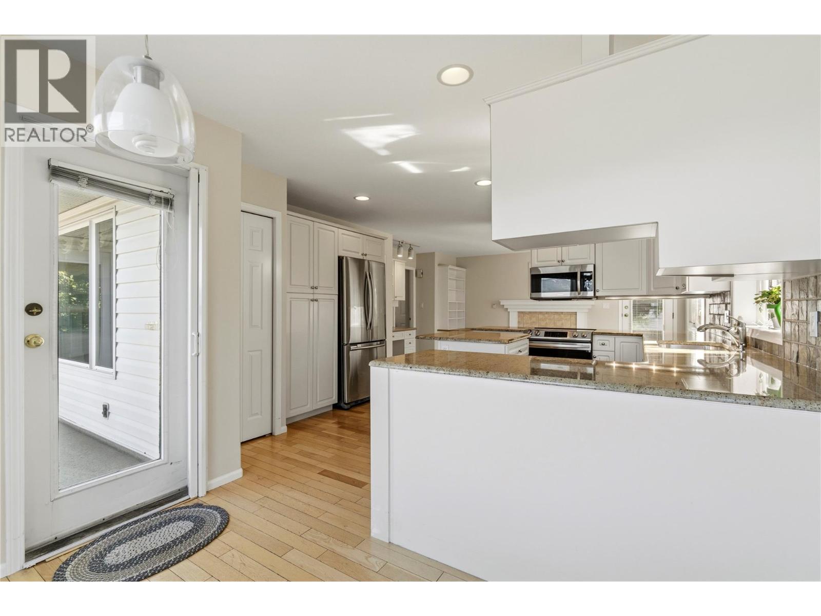4551 13 Street Ne, Salmon Arm, British Columbia  V1E 1E3 - Photo 31 - 10390922