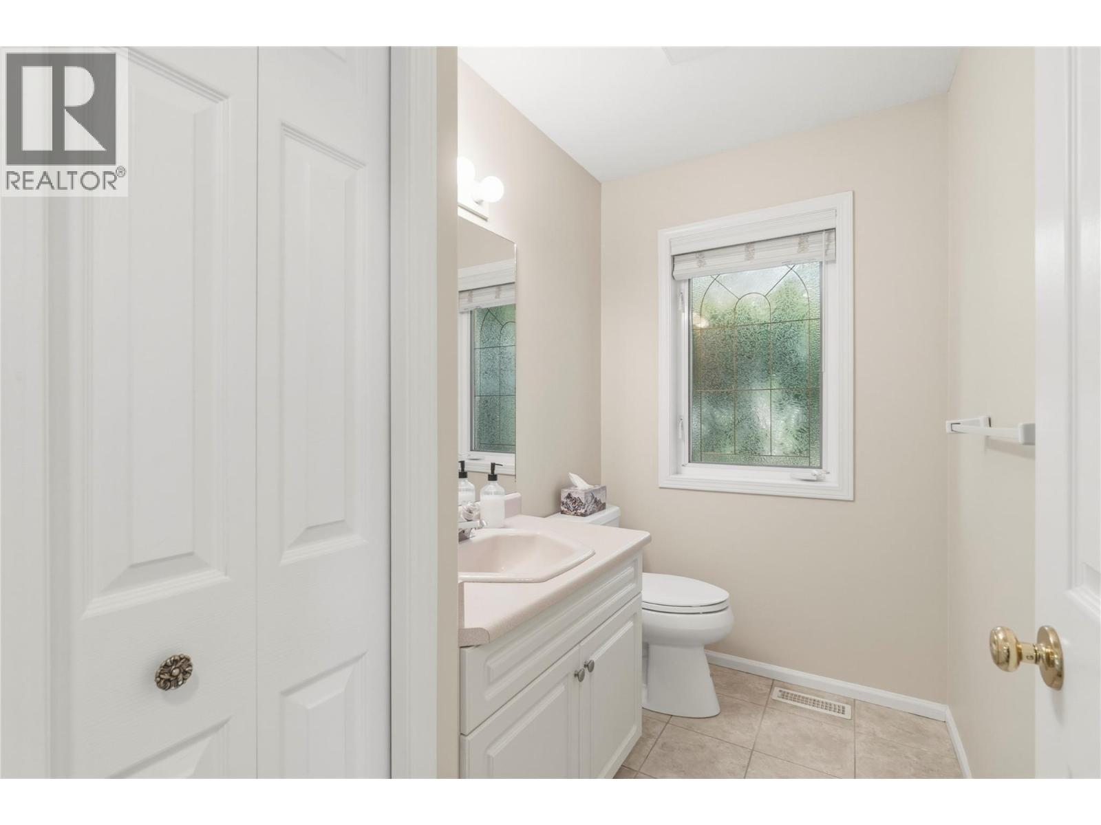4551 13 Street Ne, Salmon Arm, British Columbia  V1E 1E3 - Photo 33 - 10390922