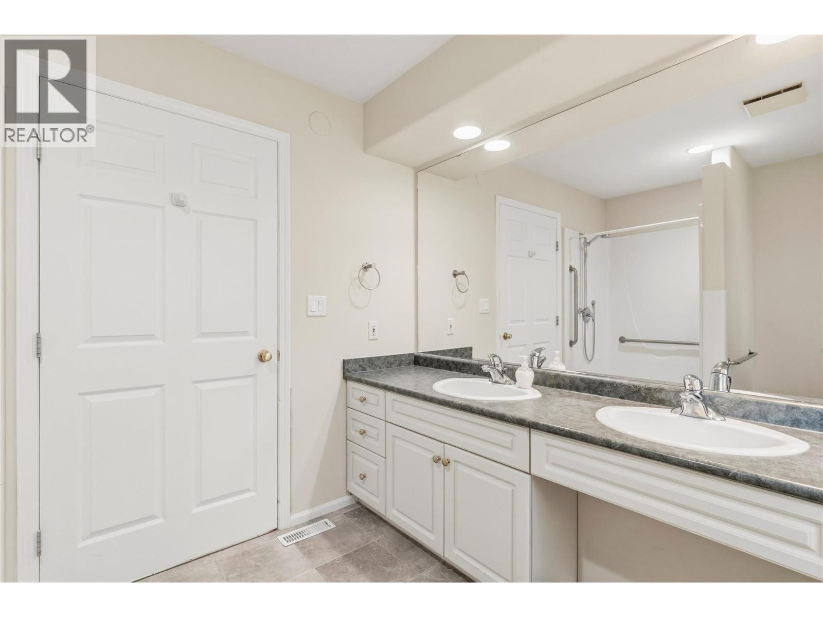 4551 13 Street Ne, Salmon Arm, British Columbia  V1E 1E3 - Photo 52 - 10390922