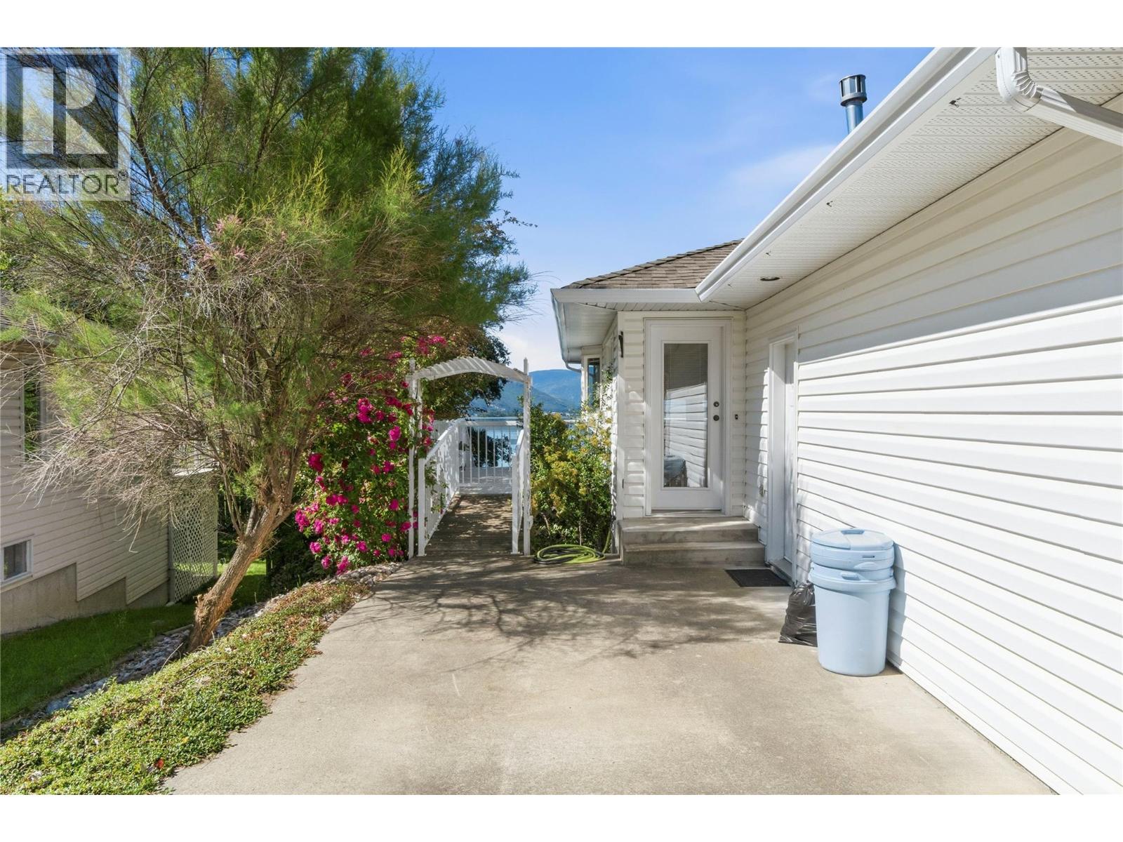 4551 13 Street Ne, Salmon Arm, British Columbia  V1E 1E3 - Photo 60 - 10390922
