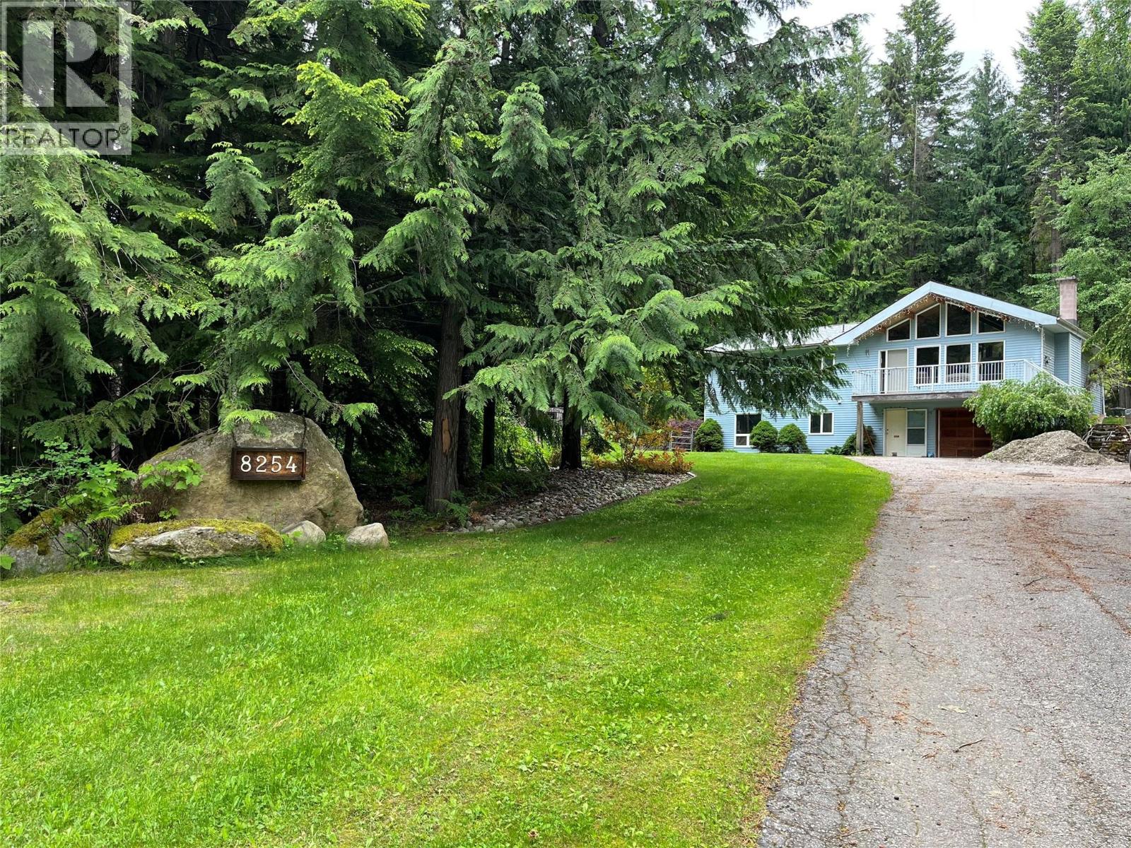 8254 Procter East Road, Procter, British Columbia  V1L 0B6 - Photo 2 - 10390125