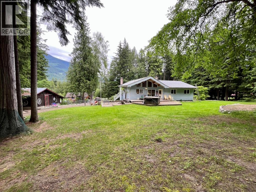 8254 Procter East Road, Procter, British Columbia  V1L 0B6 - Photo 20 - 10390125