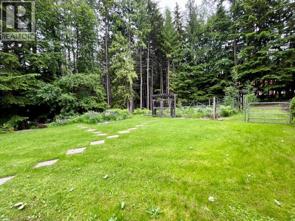 8254 Procter East Road, Procter, British Columbia  V1L 0B6 - Photo 23 - 10390125
