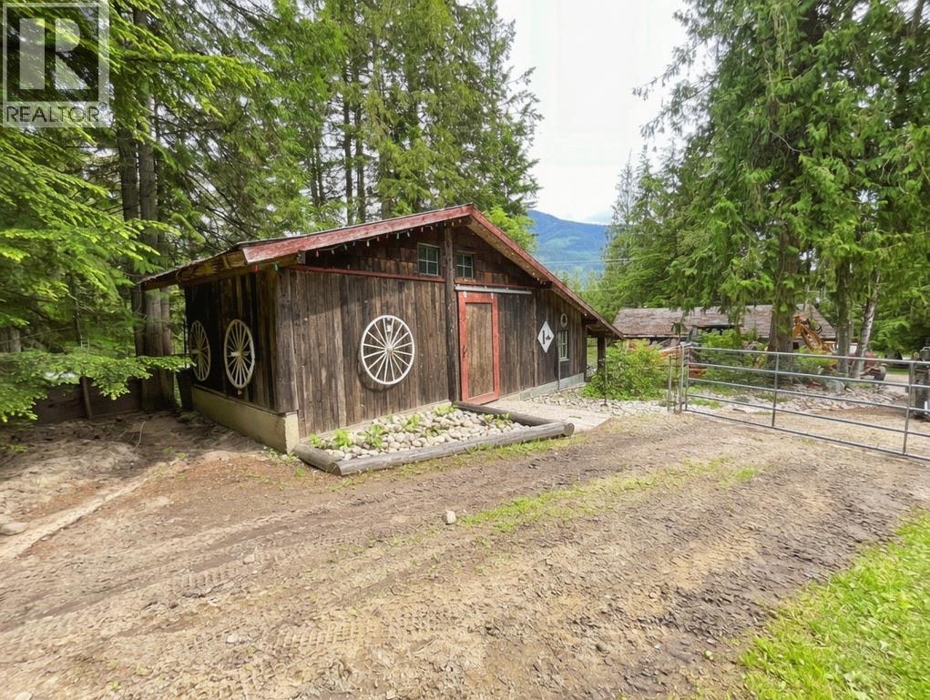 8254 Procter East Road, Procter, British Columbia  V1L 0B6 - Photo 24 - 10390125